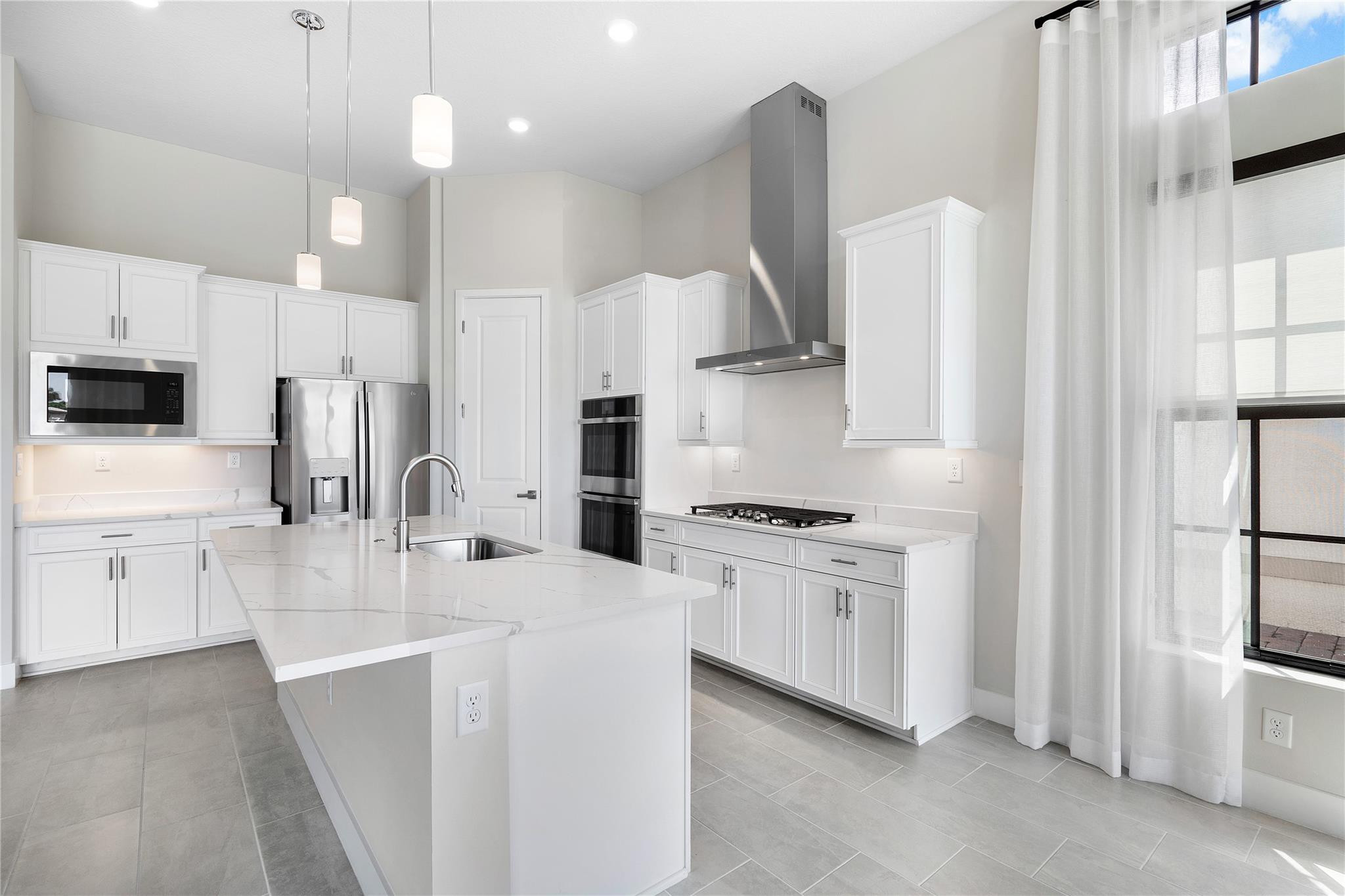 8027 Juniper Drive, Parkland