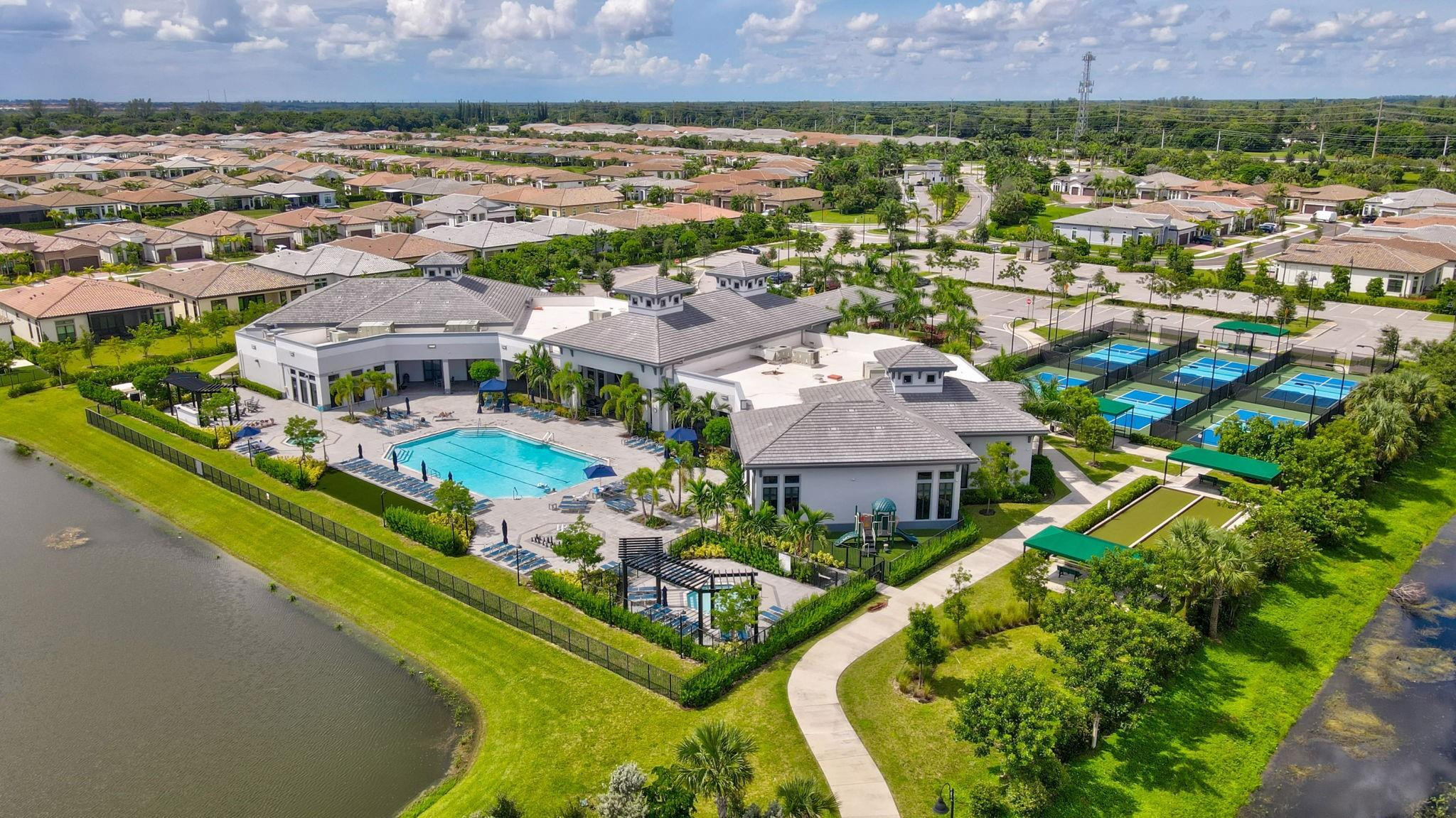 8027 Juniper Drive, Parkland