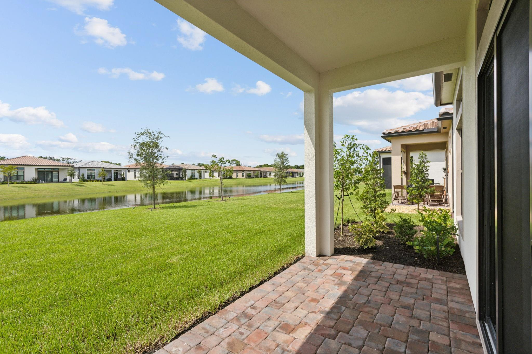 8027 Juniper Drive, Parkland