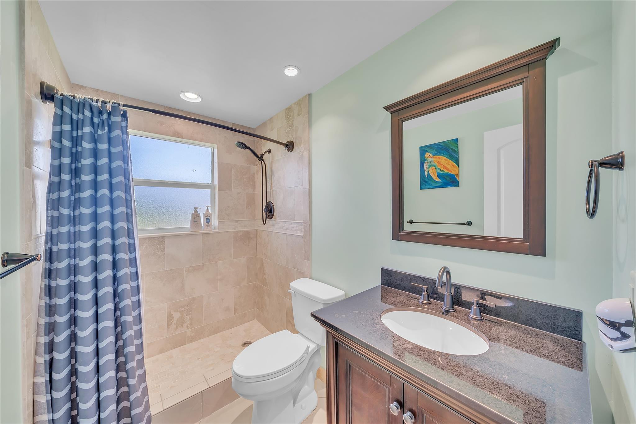 550 Oaks Lane 201, Pompano Beach Unit: 201