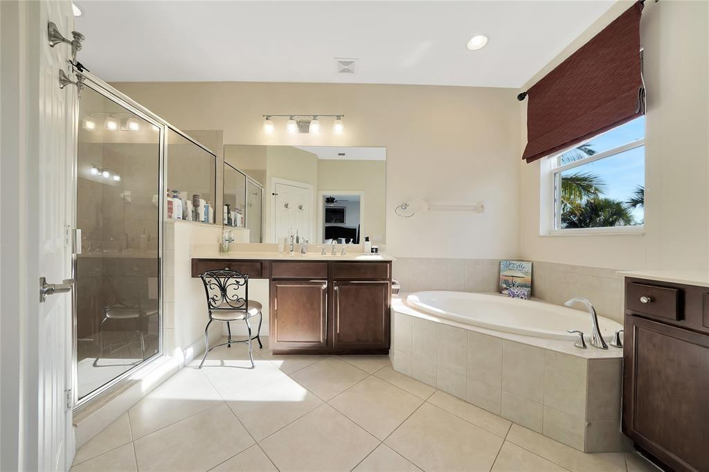 5010 Dulce Court, Palm Beach Gardens
