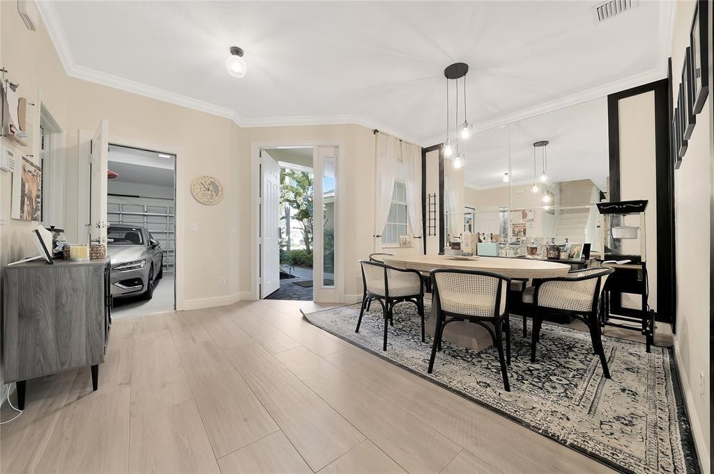 5010 Dulce Court, Palm Beach Gardens