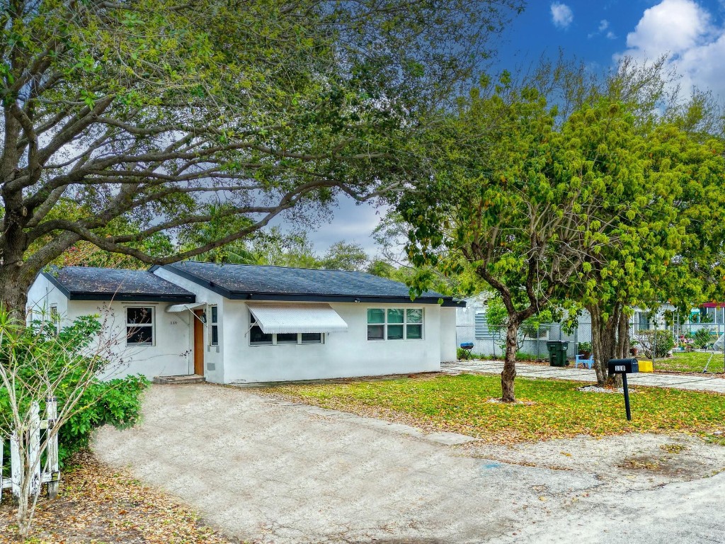 118 SW 7th Street, Delray Beach