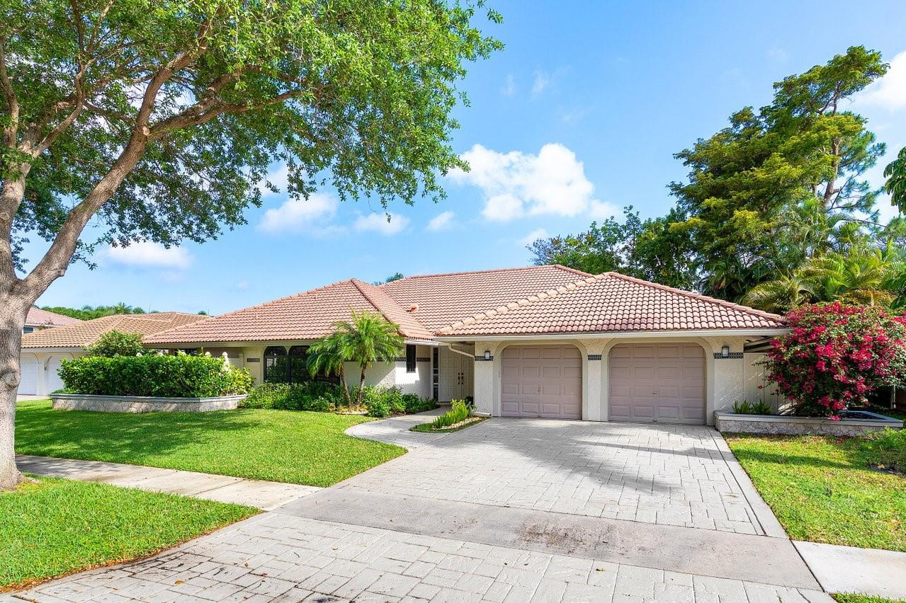 2715 NW 28th St