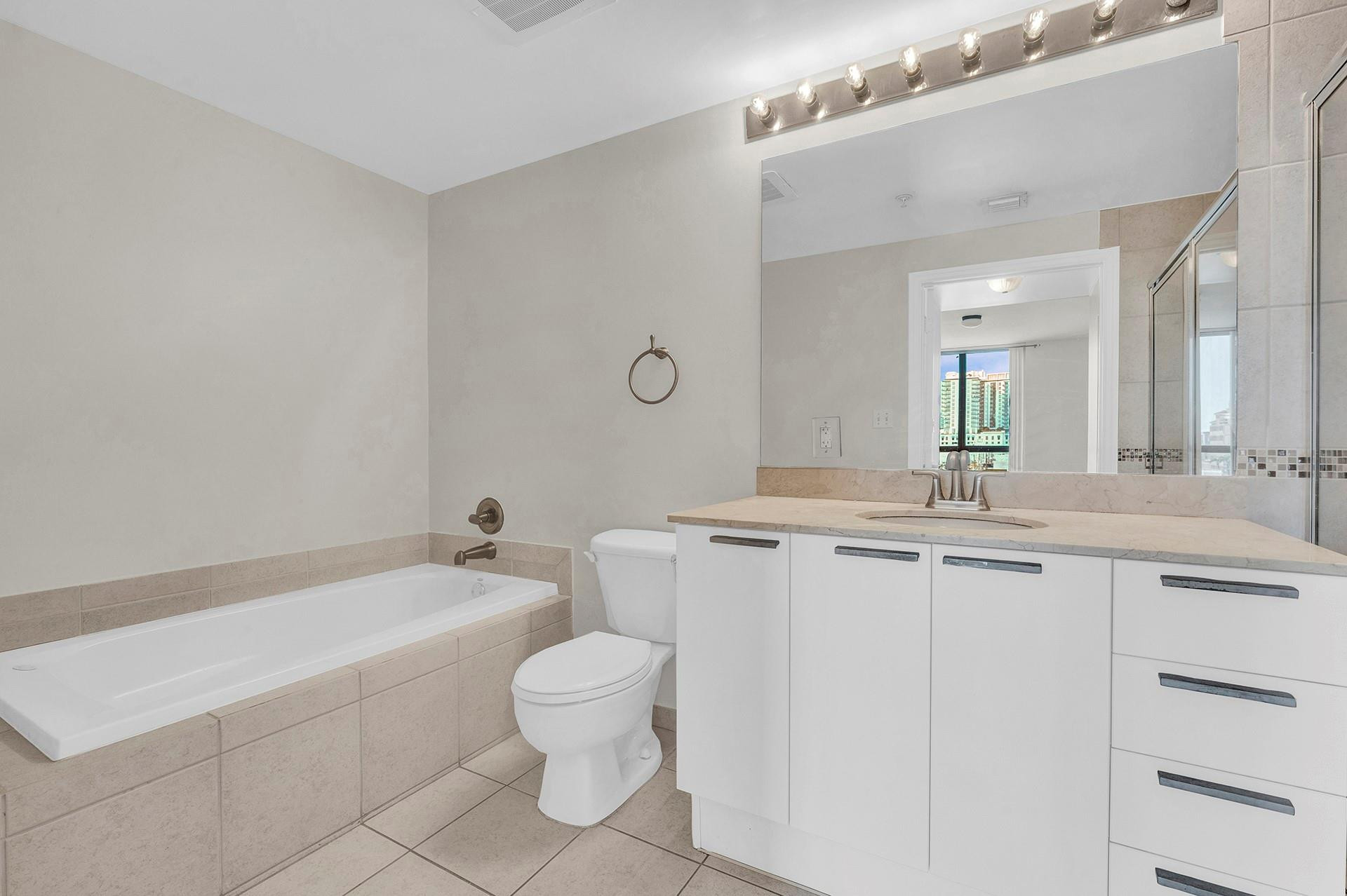 140 S Dixie Highway 413, Hollywood Unit: 413
