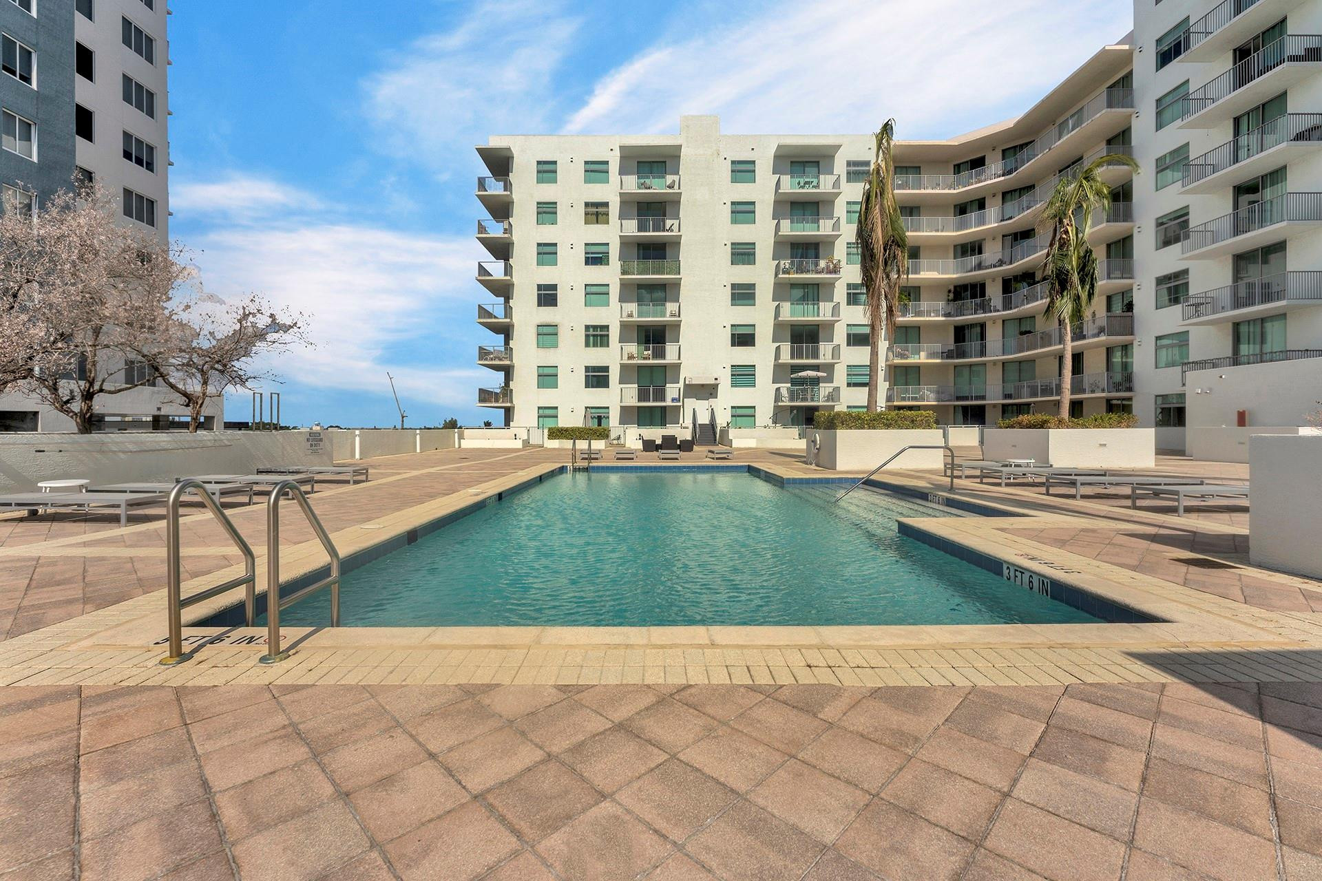 140 S Dixie Highway 413, Hollywood Unit: 413