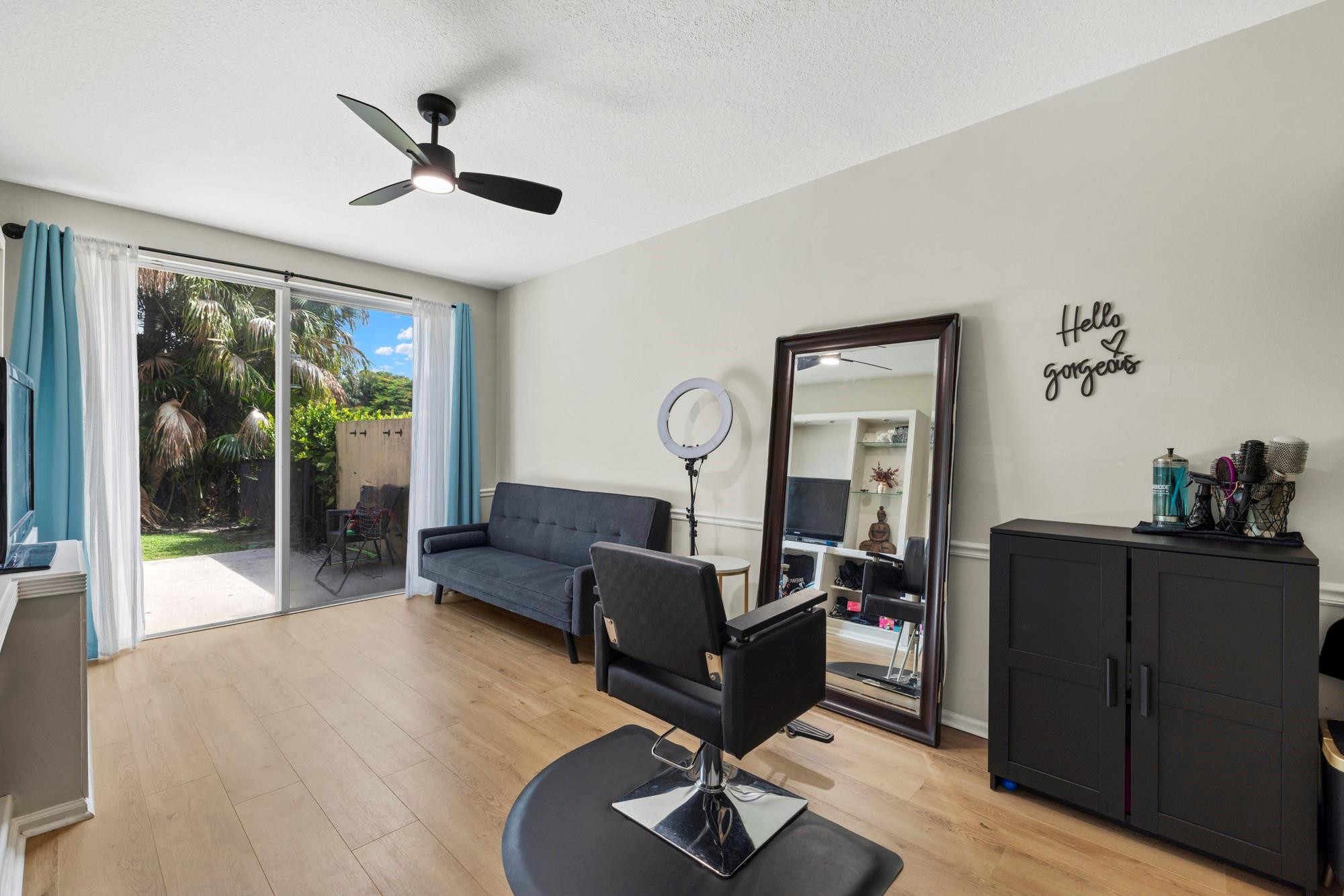 6570 Waverly Lane