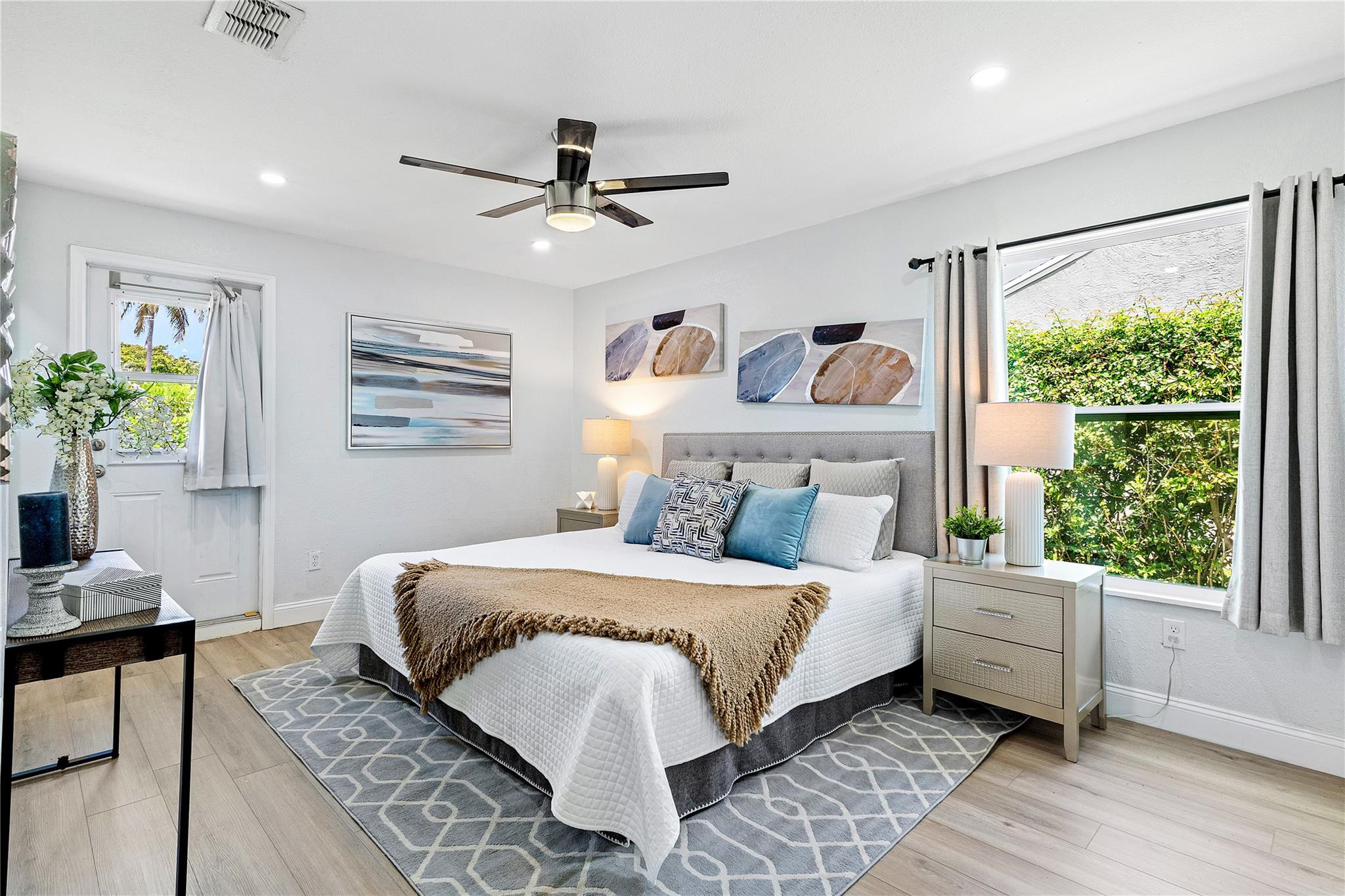 8257 Cedar Hollow Ln