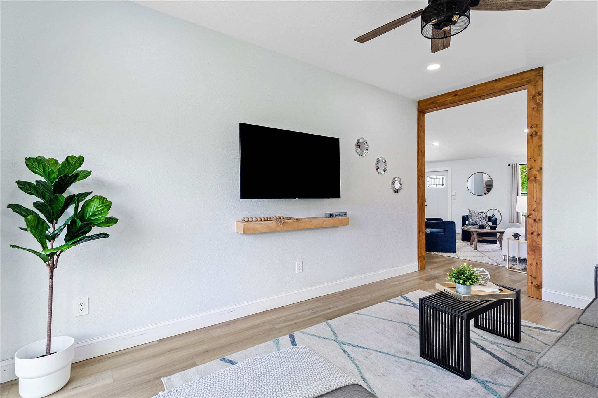 8257 Cedar Hollow Ln