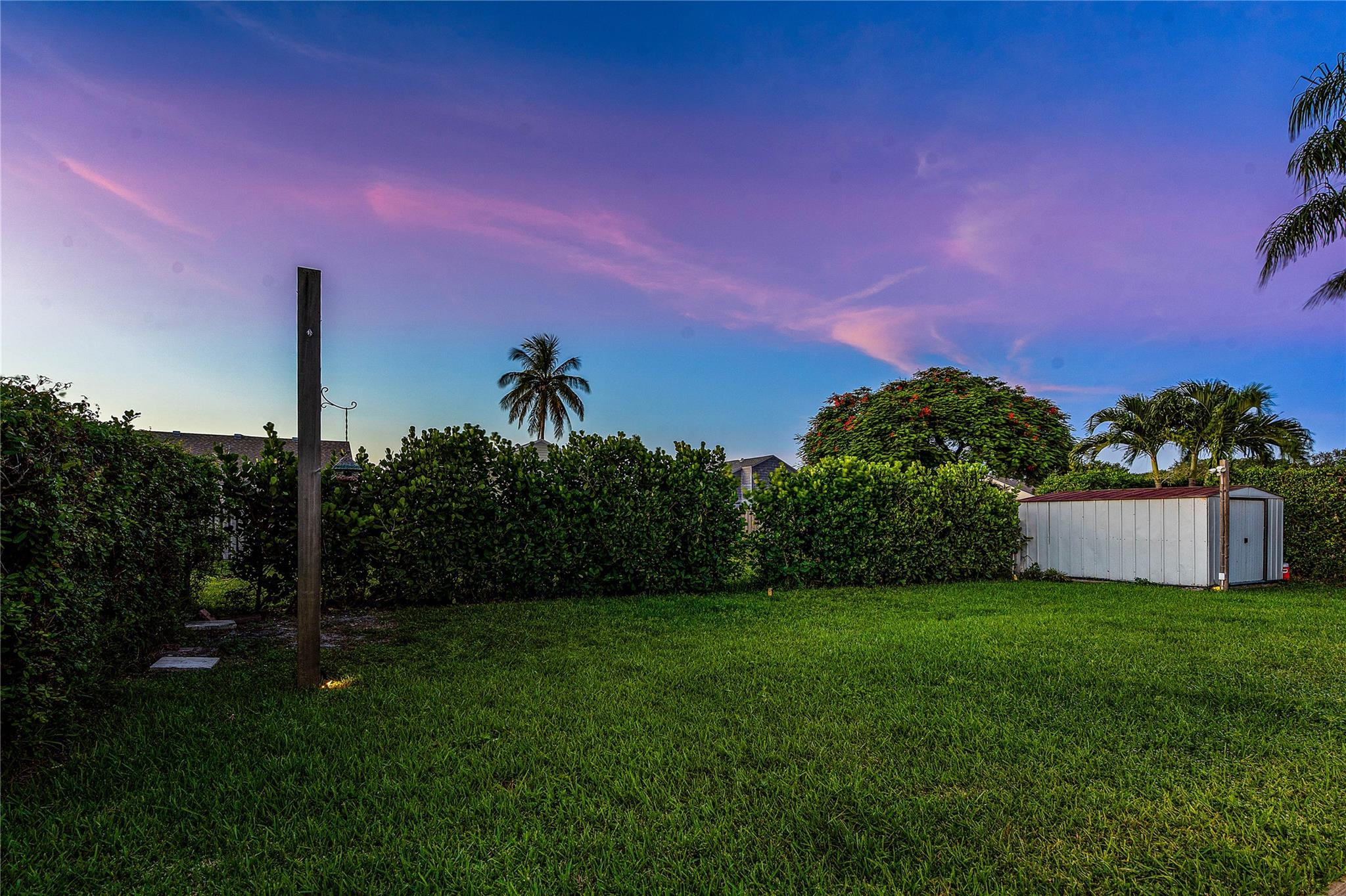 8257 Cedar Hollow Ln