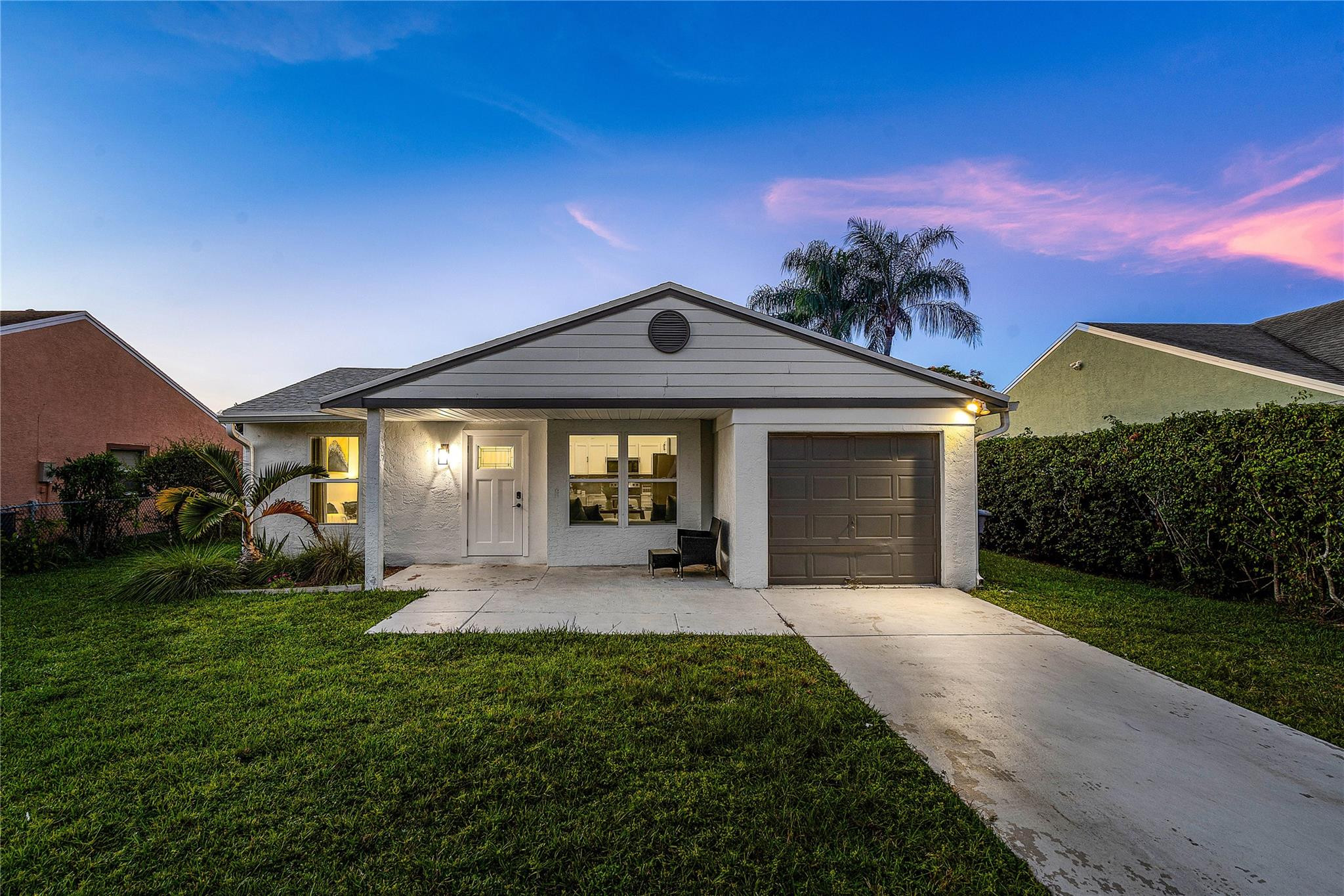 8257 Cedar Hollow Ln