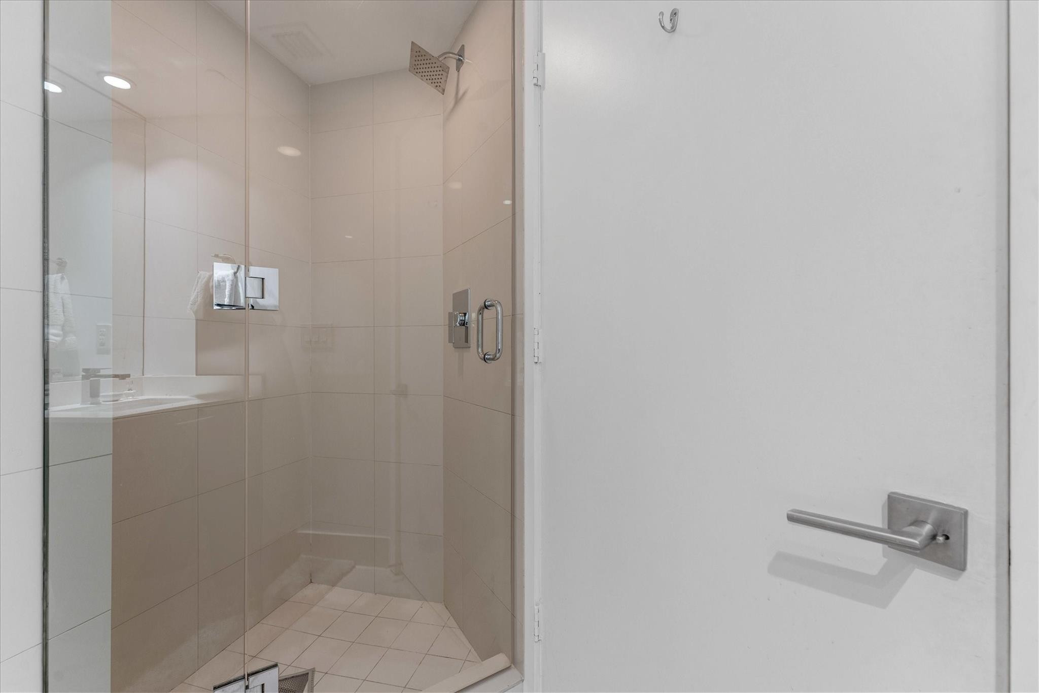 650 NE 32nd Street 4501