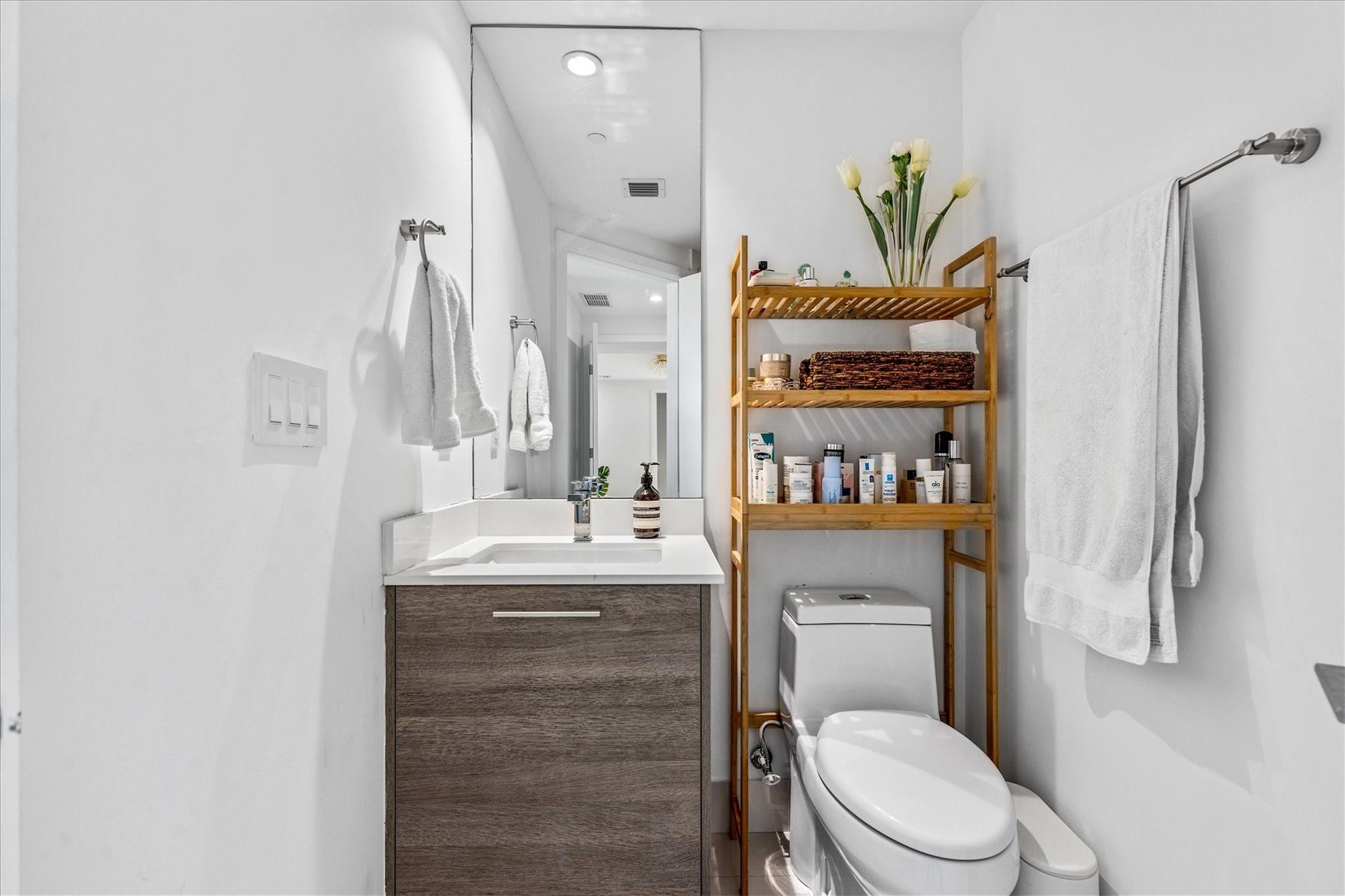 650 NE 32nd Street 4501