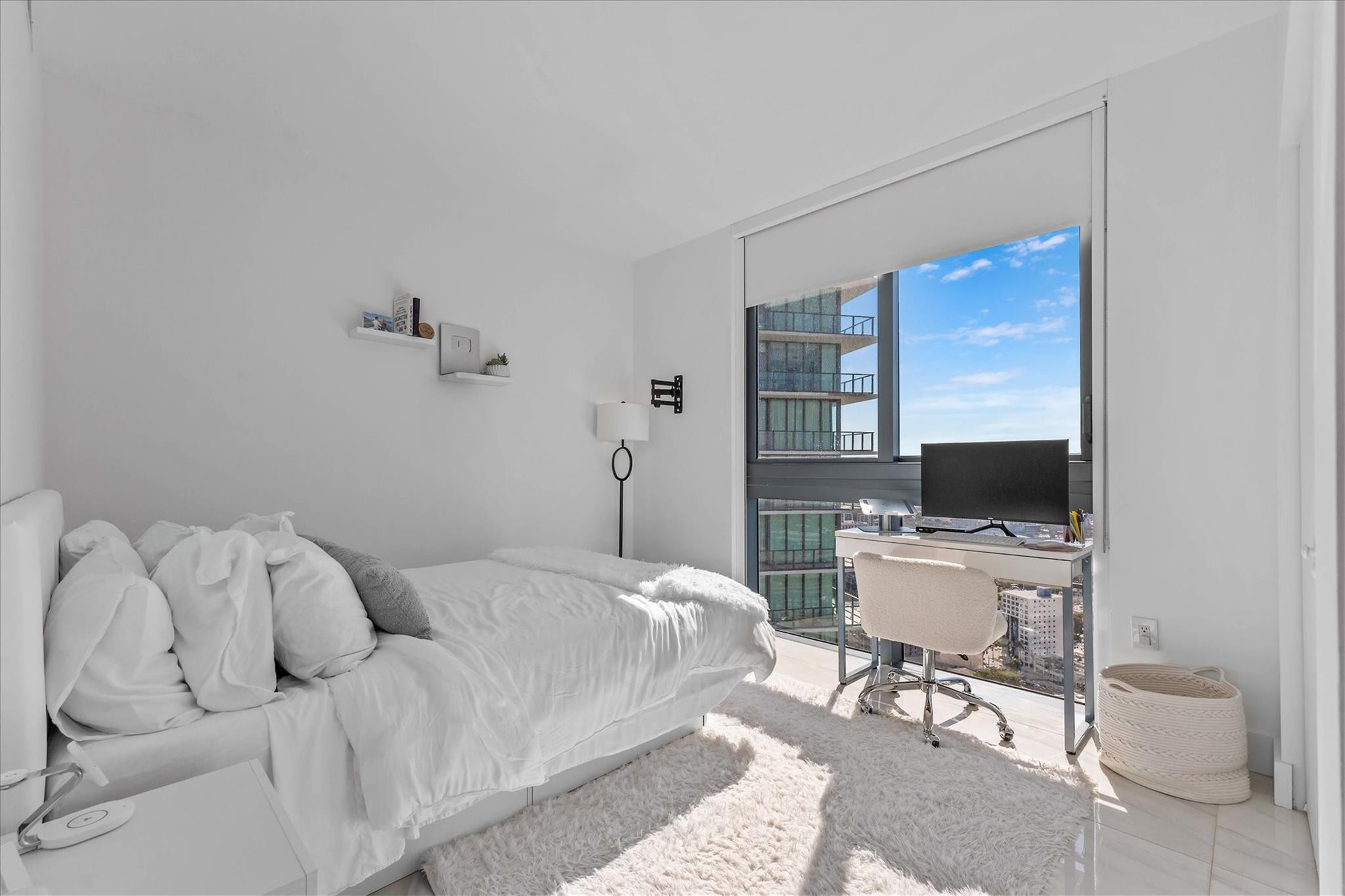 650 NE 32nd Street 4501