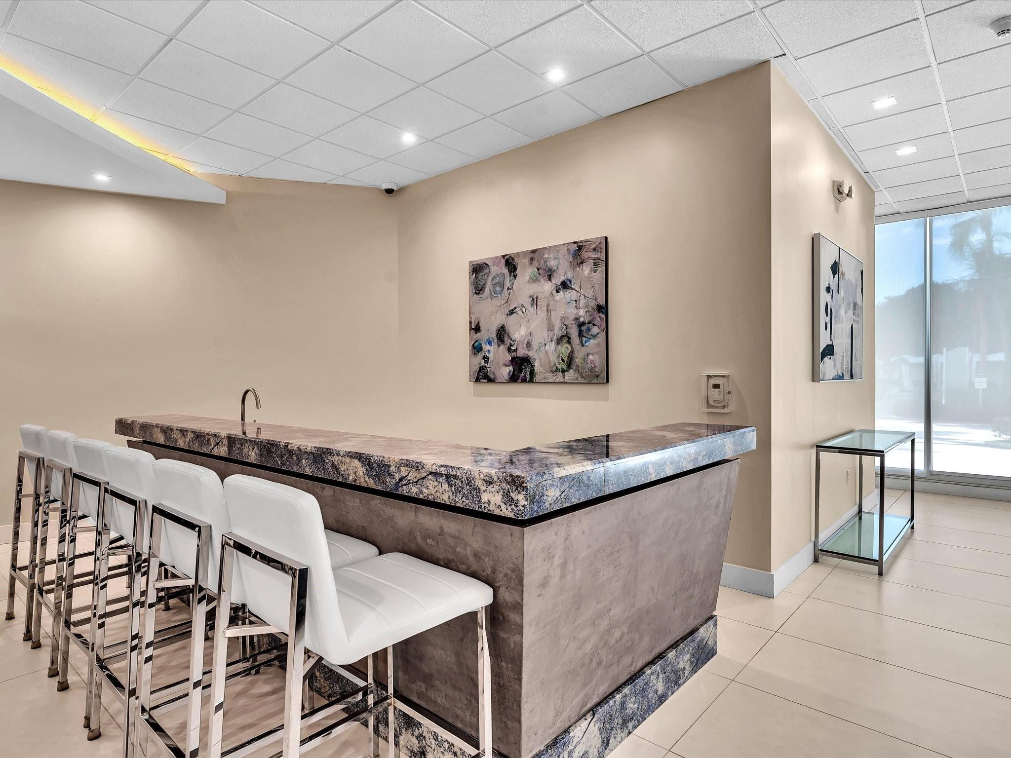 3001 S Ocean Dr 943