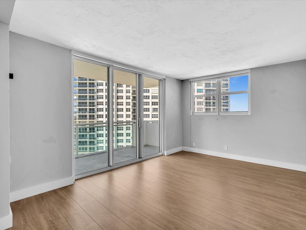3001 S Ocean Dr 943