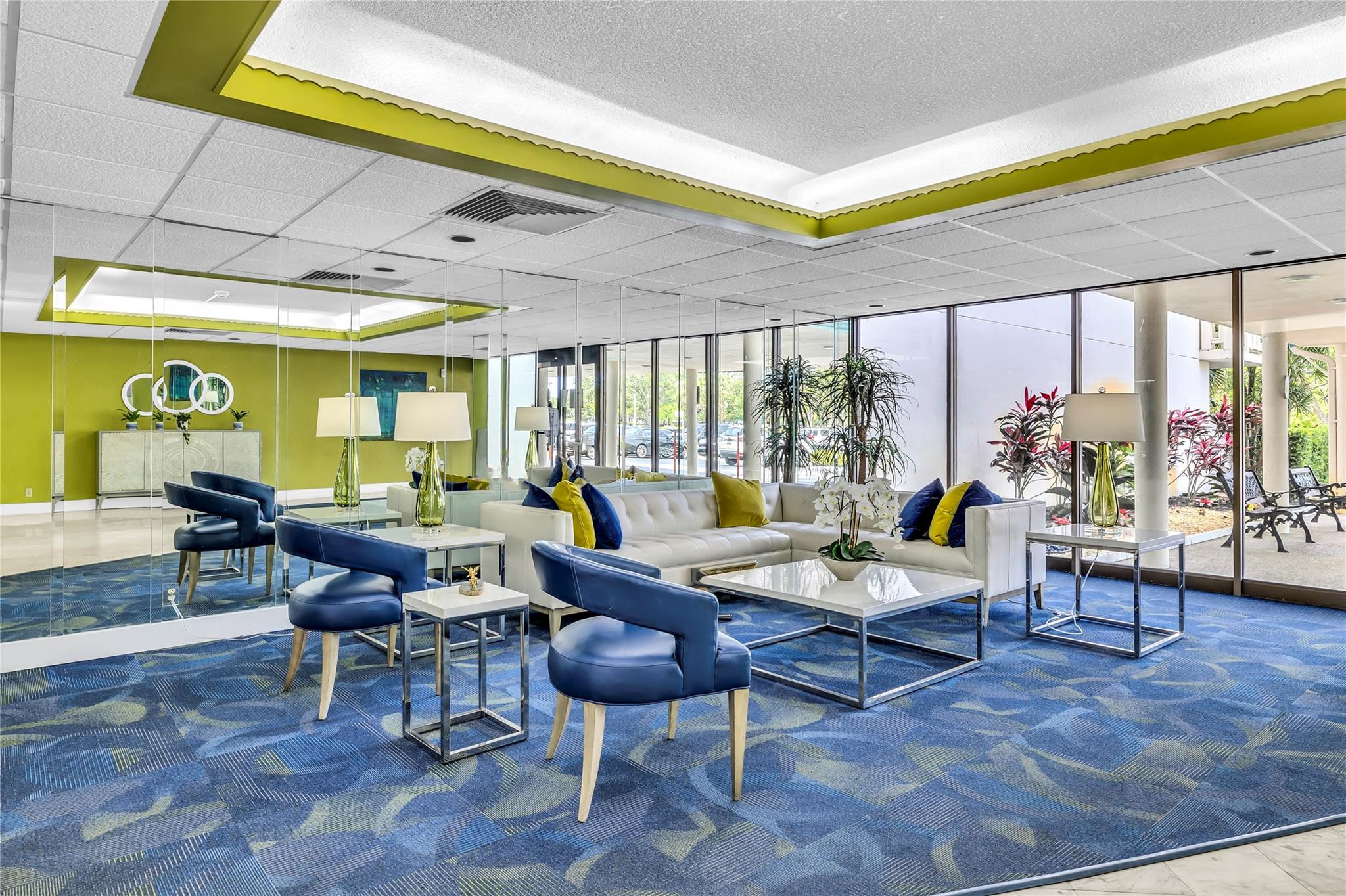 4330 Hillcrest Drive 810