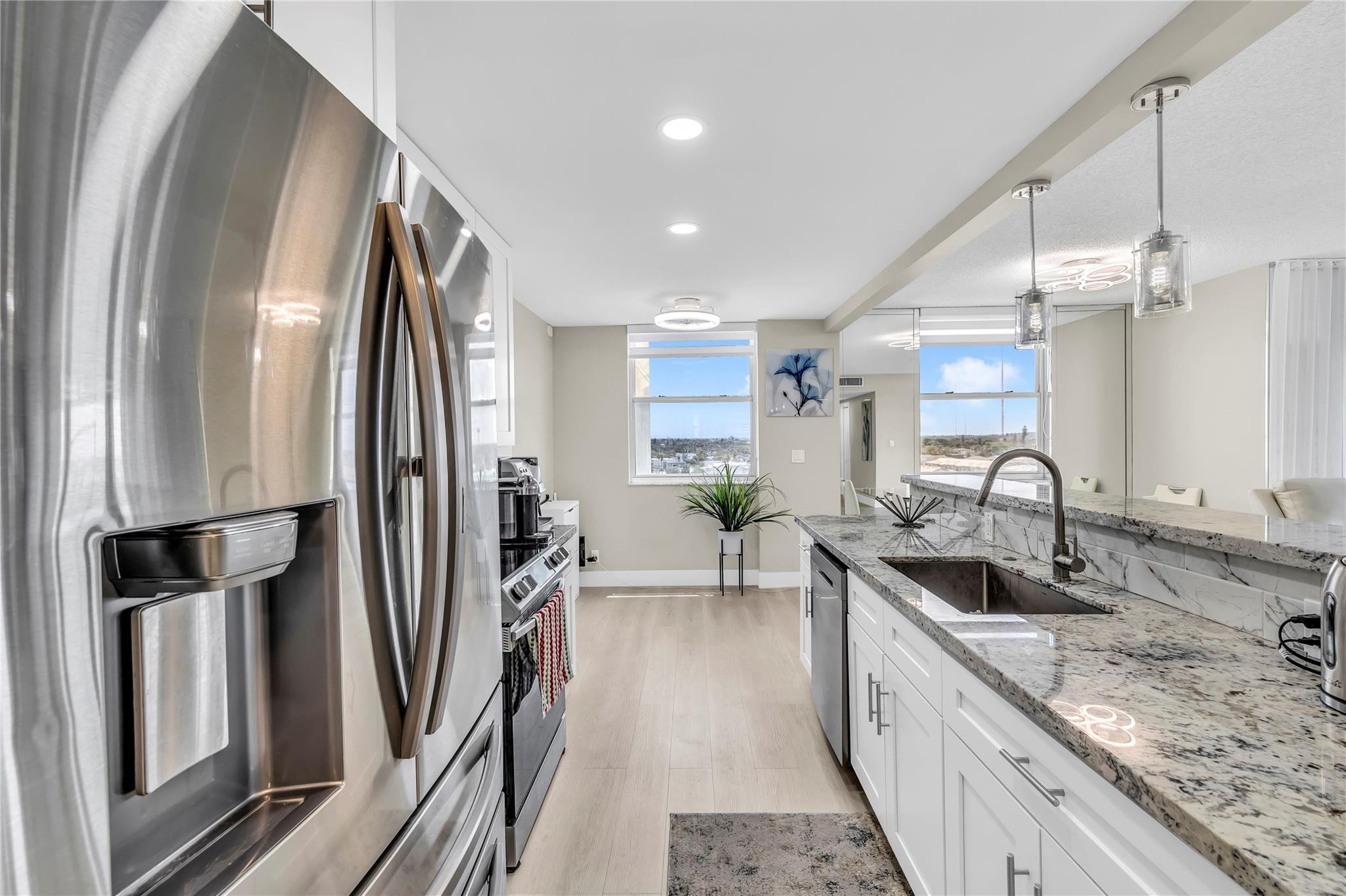 4330 Hillcrest Drive 810