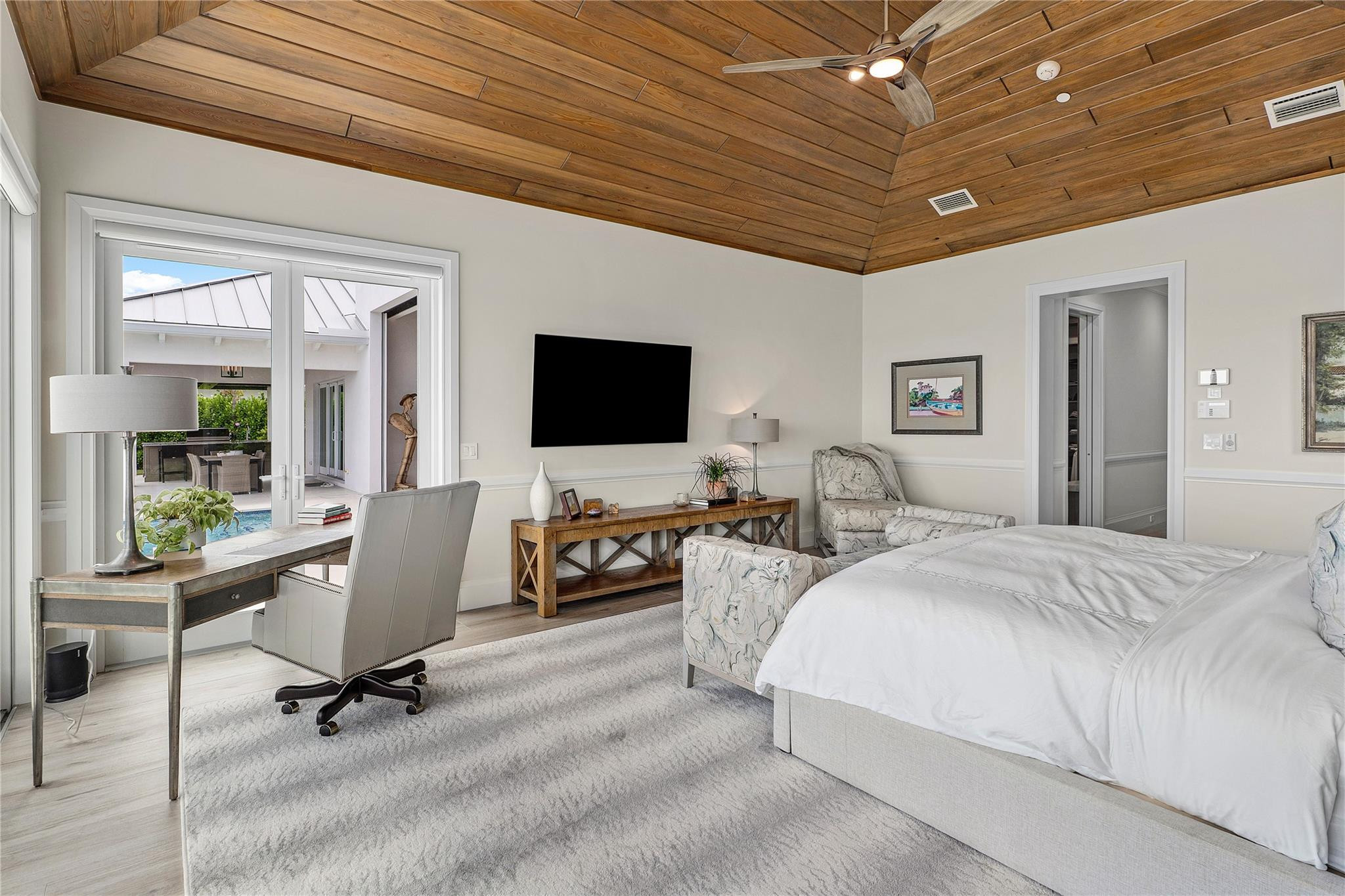 2842 SW Rivers End Way