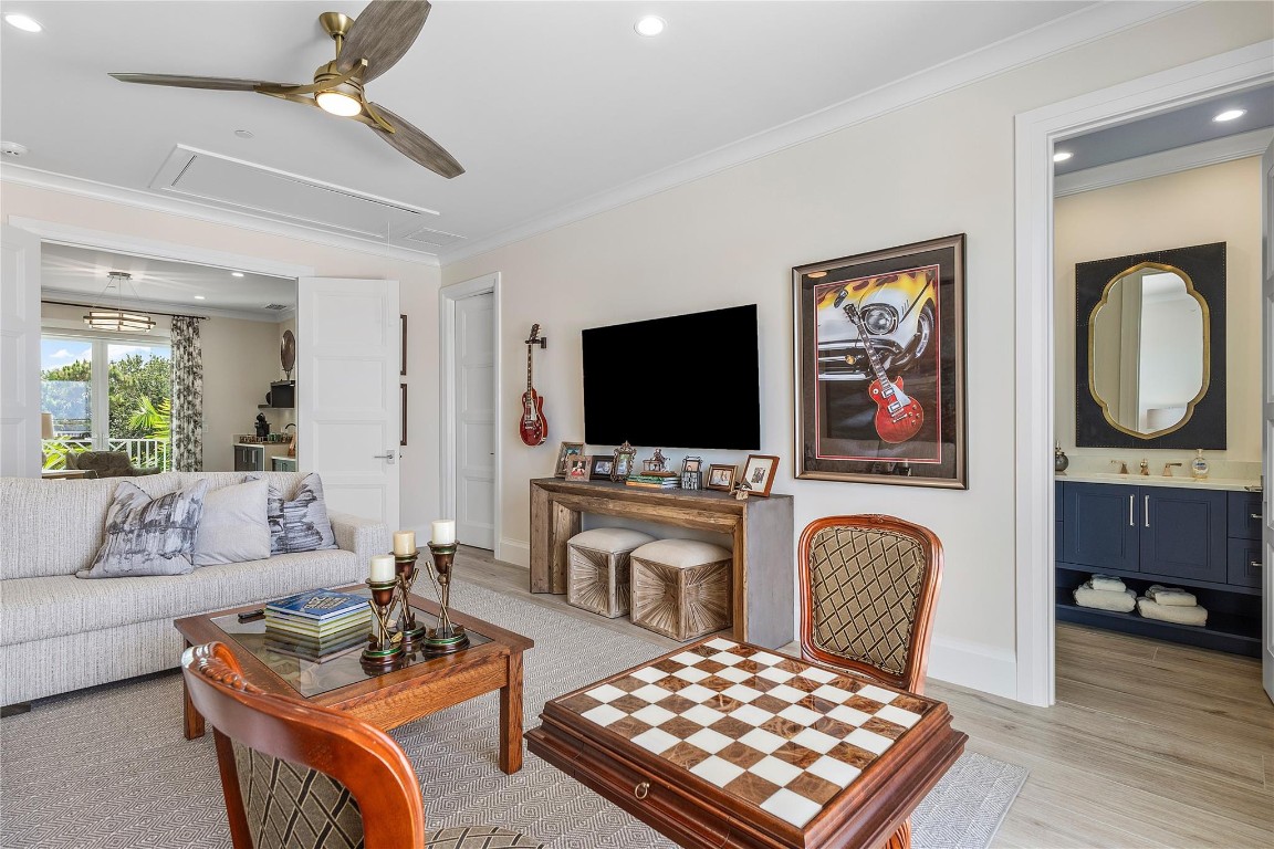 2842 SW Rivers End Way