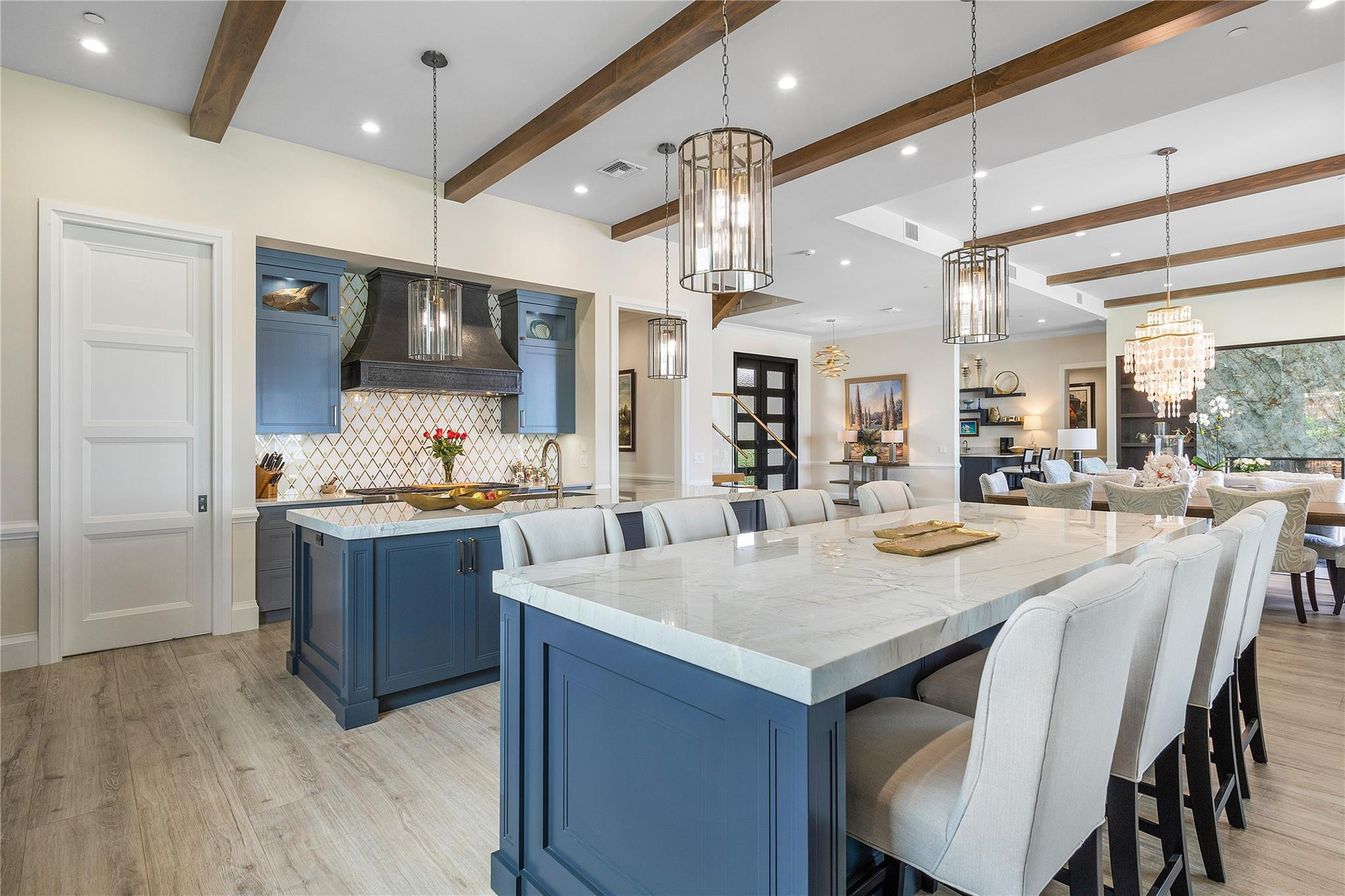 2842 SW Rivers End Way