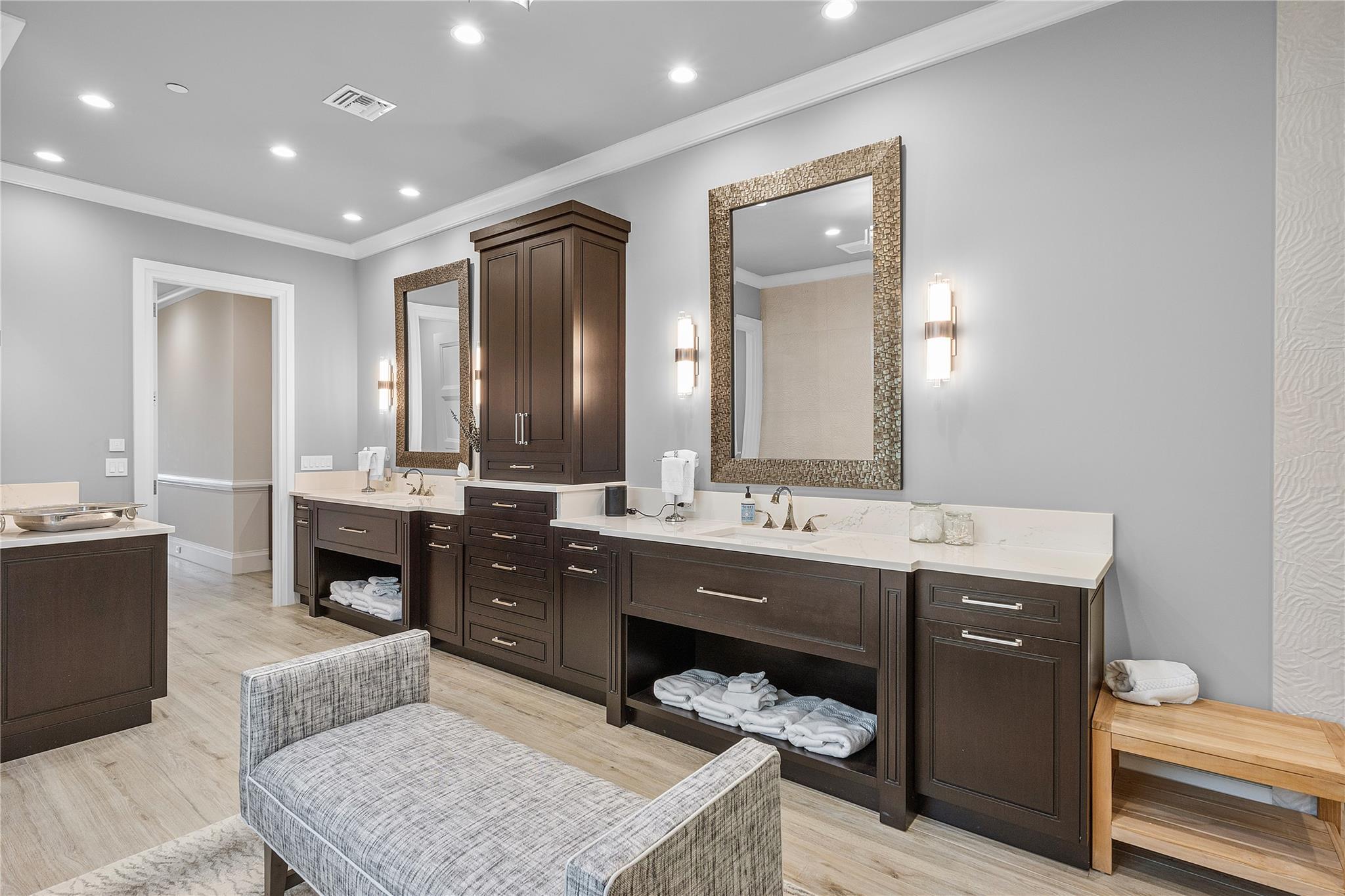 2842 SW Rivers End Way