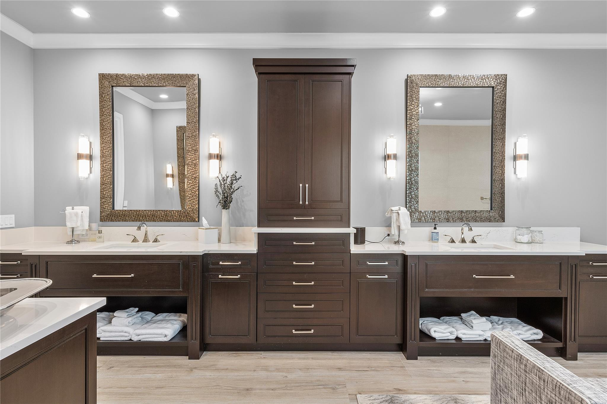 2842 SW Rivers End Way