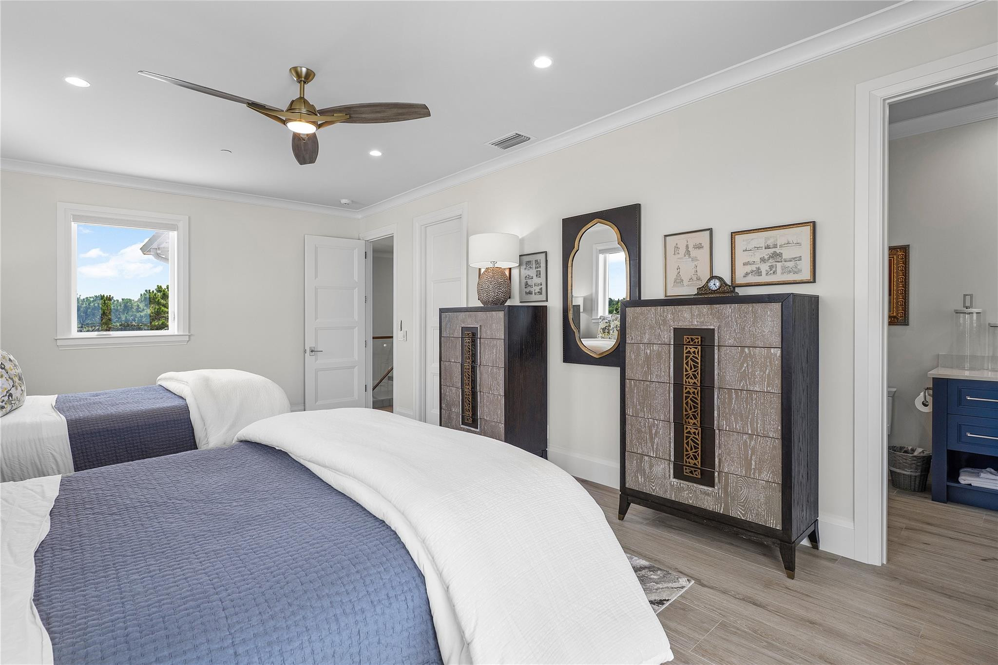 2842 SW Rivers End Way