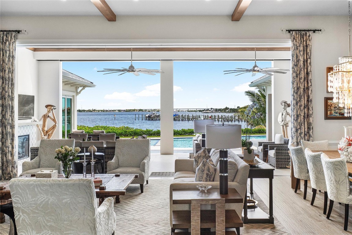 2842 SW Rivers End Way