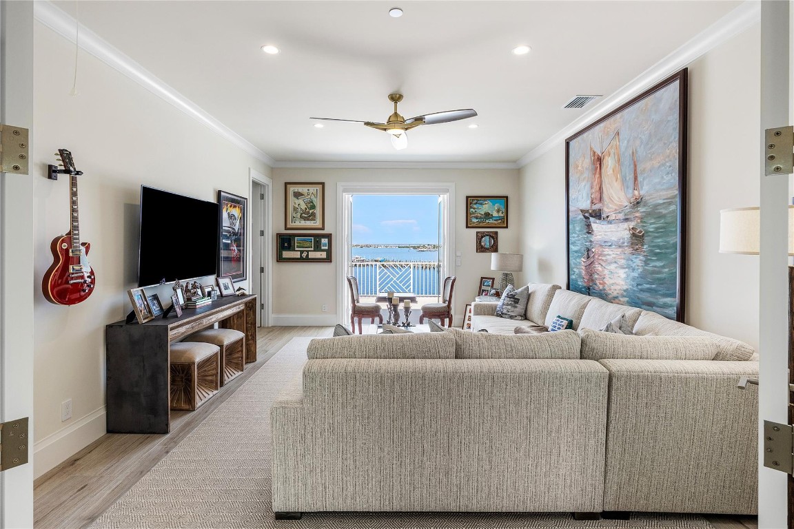 2842 SW Rivers End Way