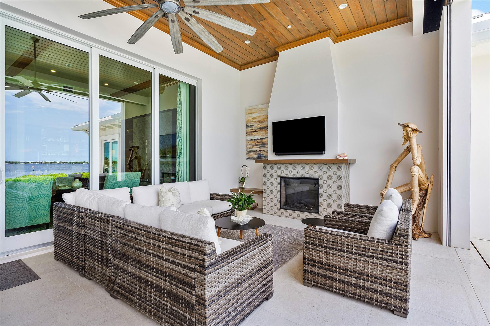 2842 SW Rivers End Way