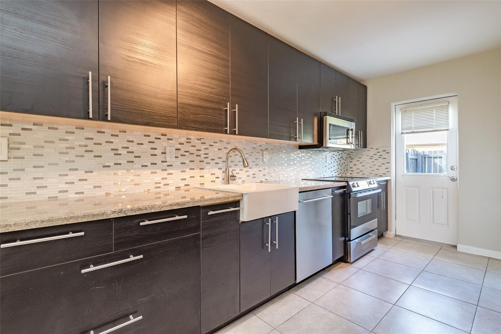 101 SW 2nd Avenue