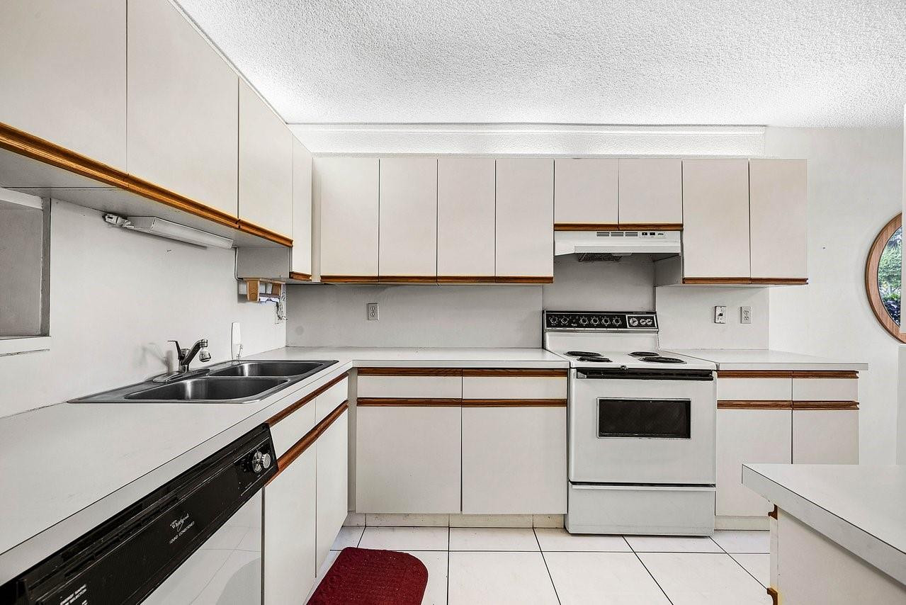 10118 Mangrove Drive 104