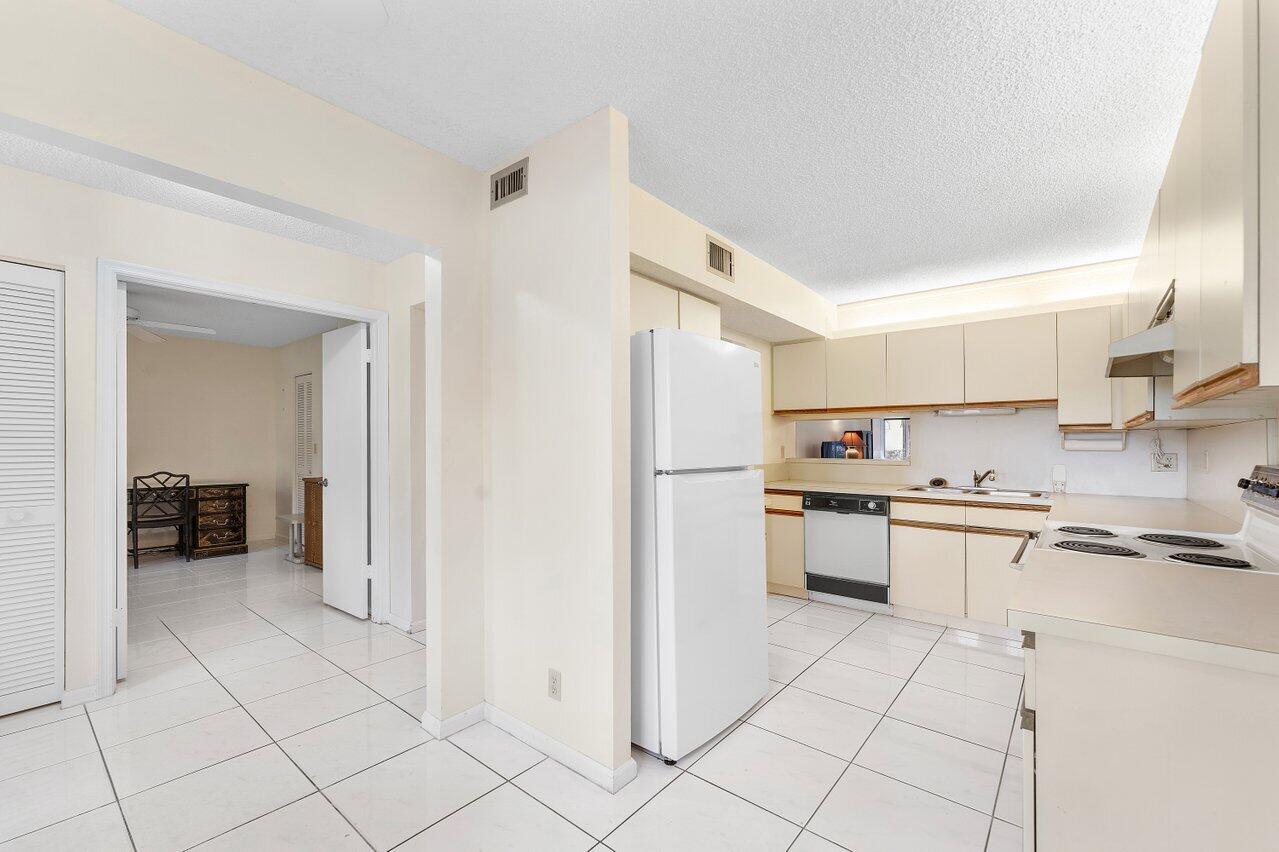10118 Mangrove Drive 104