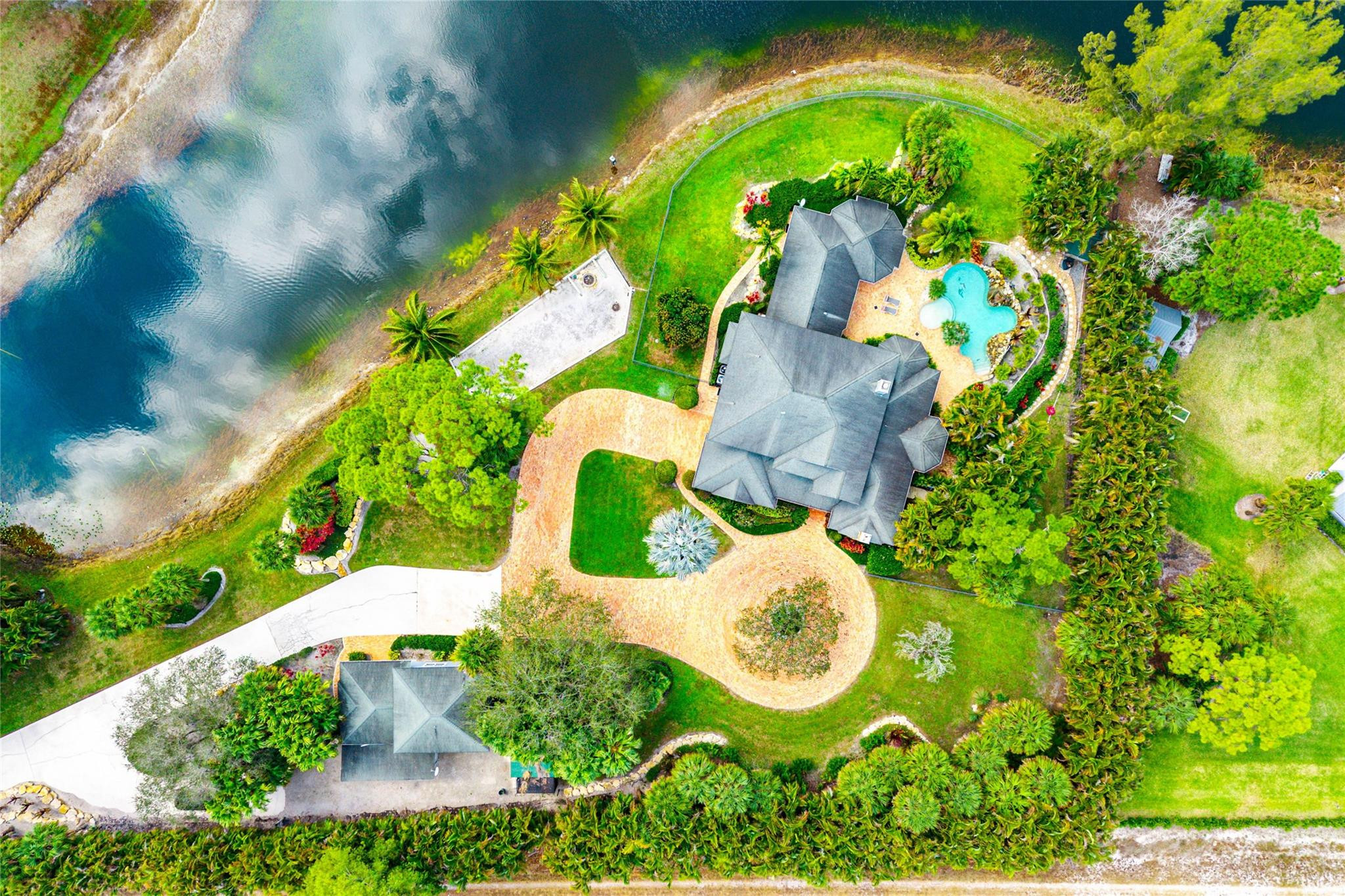 8035 Dillman Road