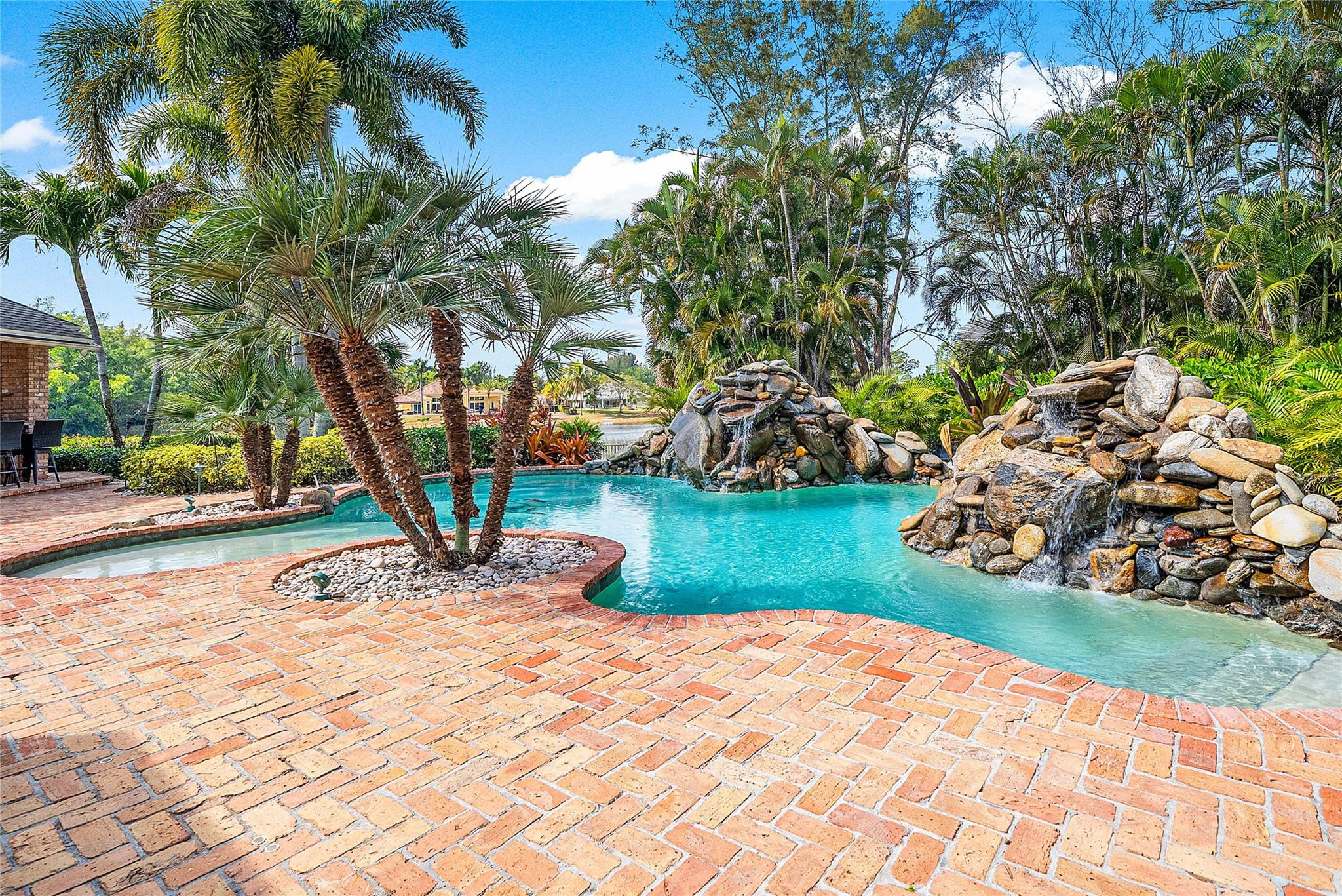 8035 Dillman Road