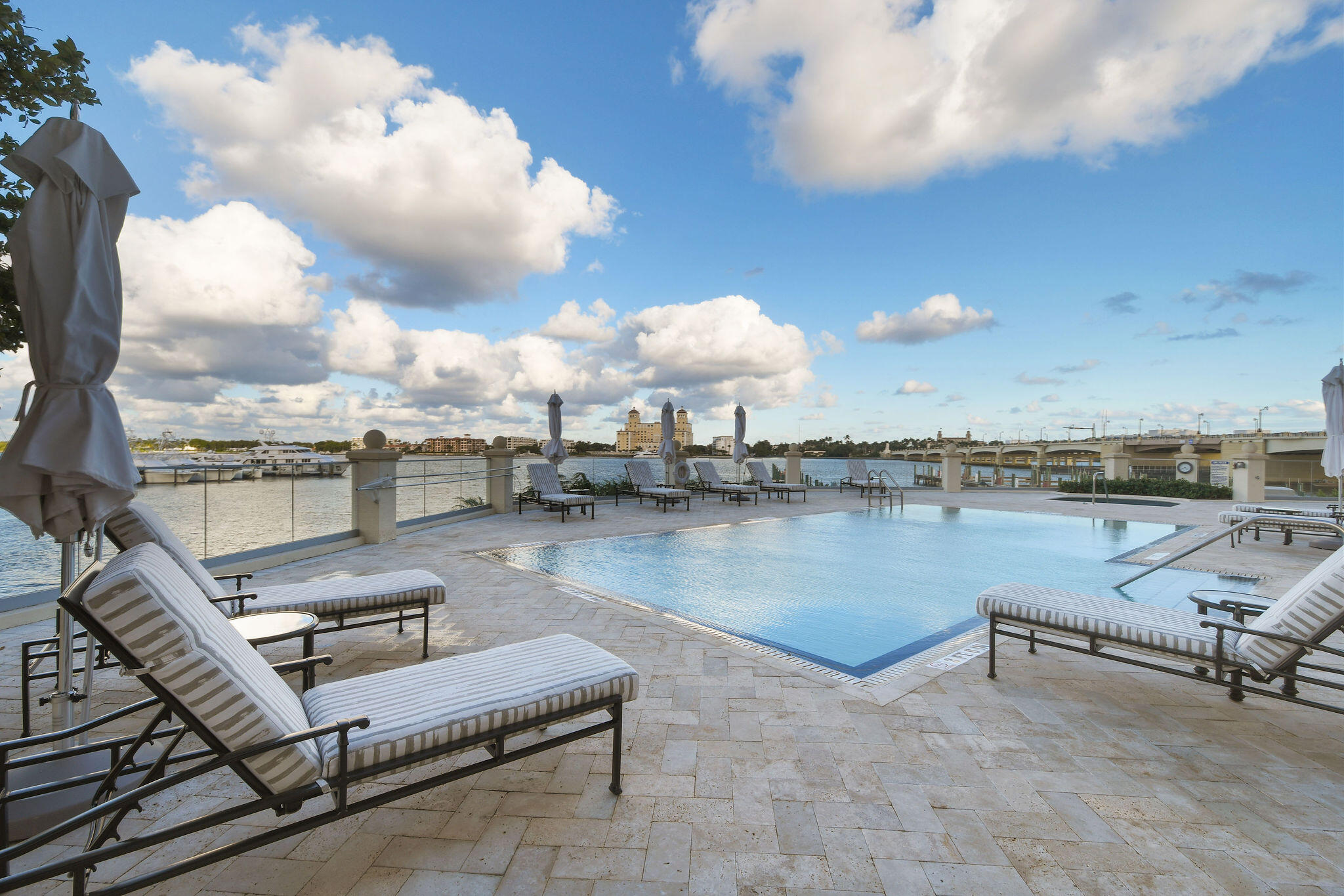 622 N Flagler Drive 904, West Palm Beach Unit: 904