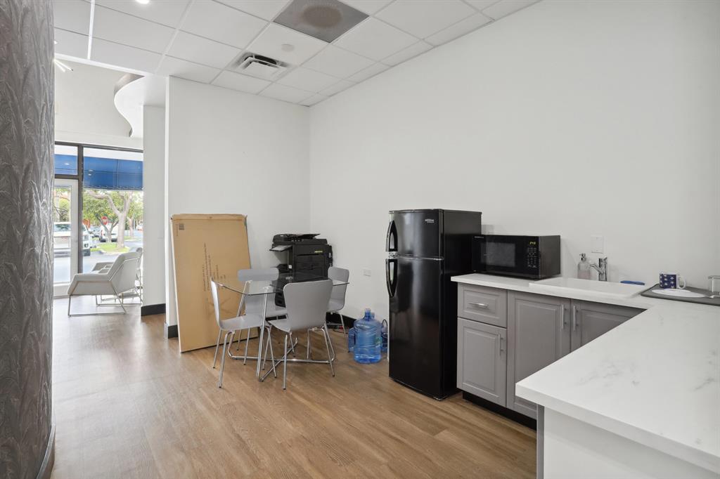 900 E Atlantic Avenue 20