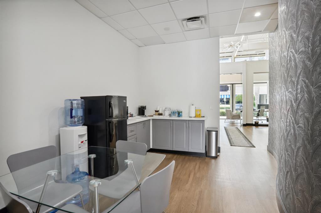 900 E Atlantic Avenue 20