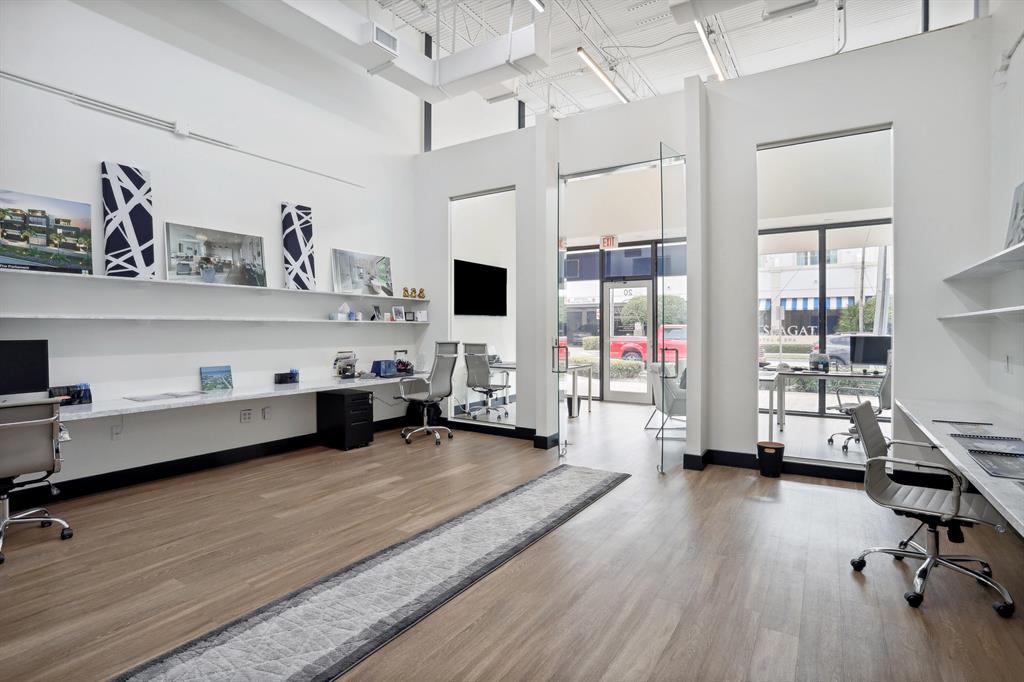 900 E Atlantic Avenue 20