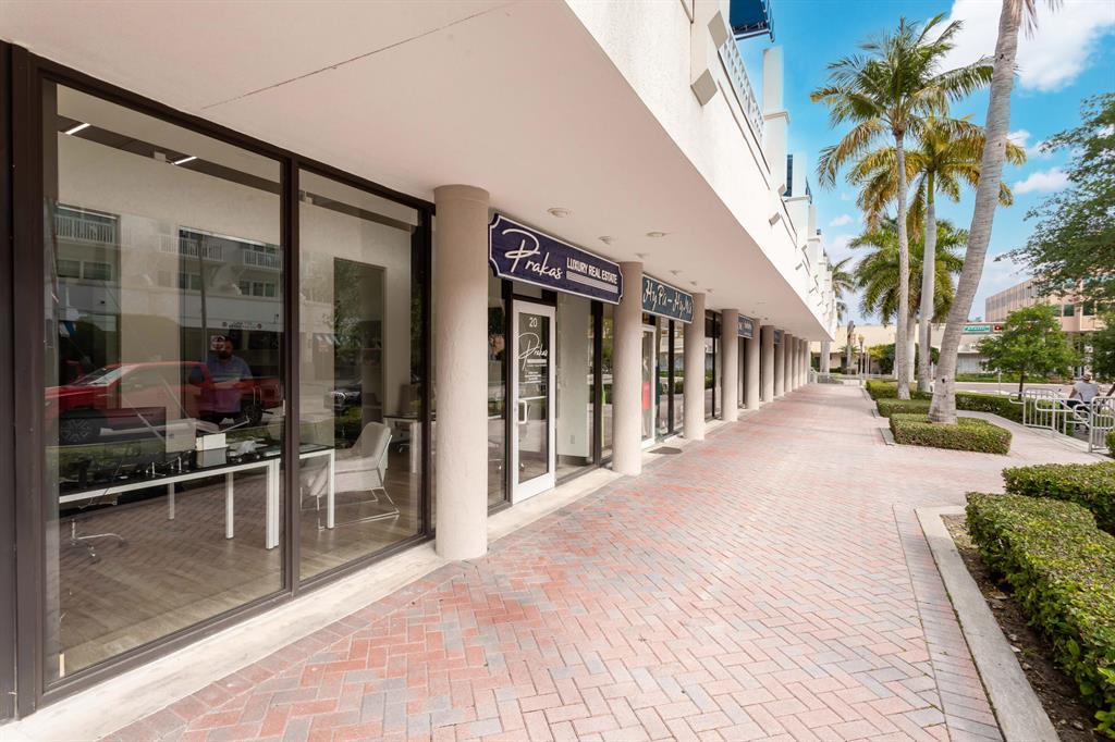 900 E Atlantic Avenue 20