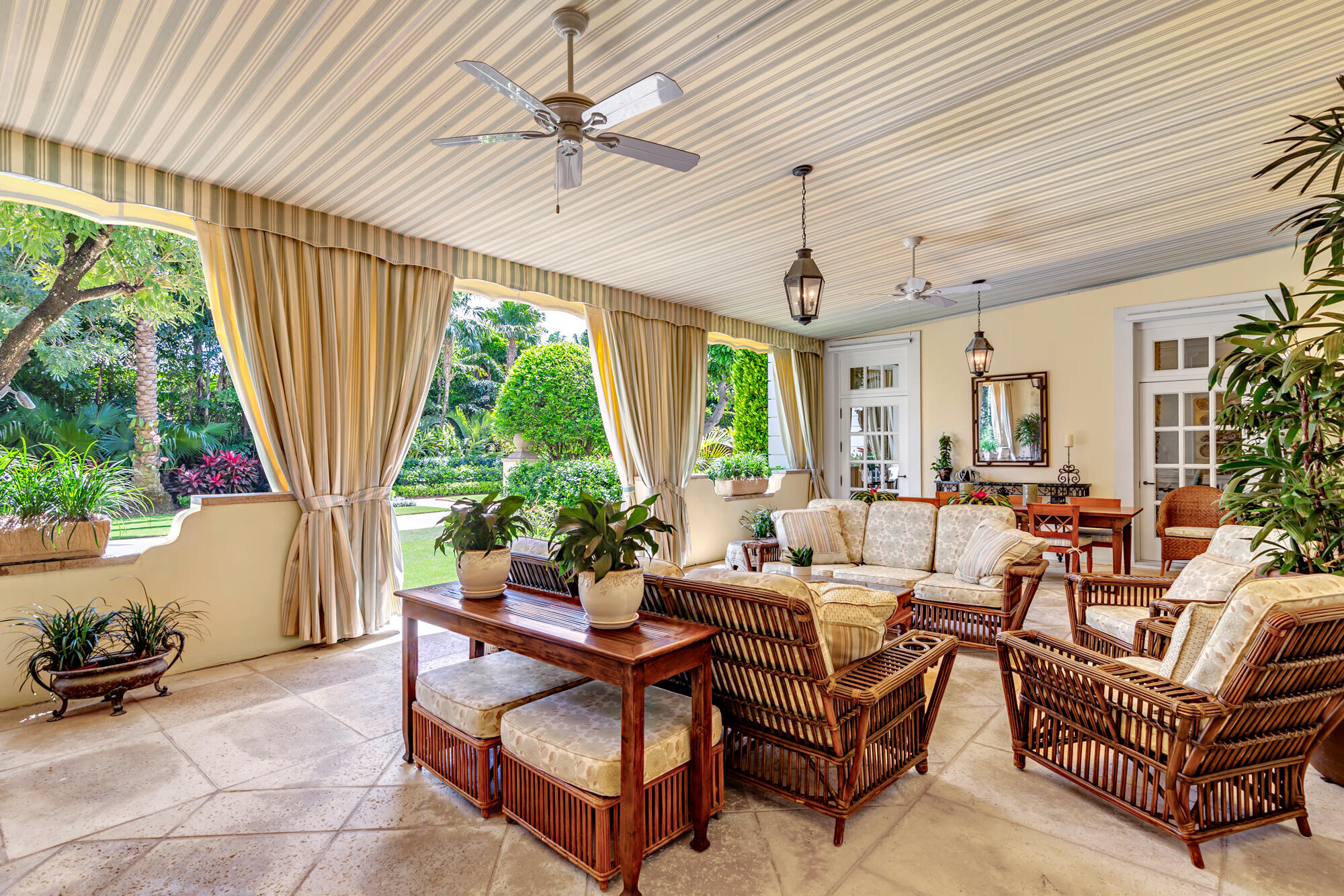 120 Via Del Lago, Palm Beach
