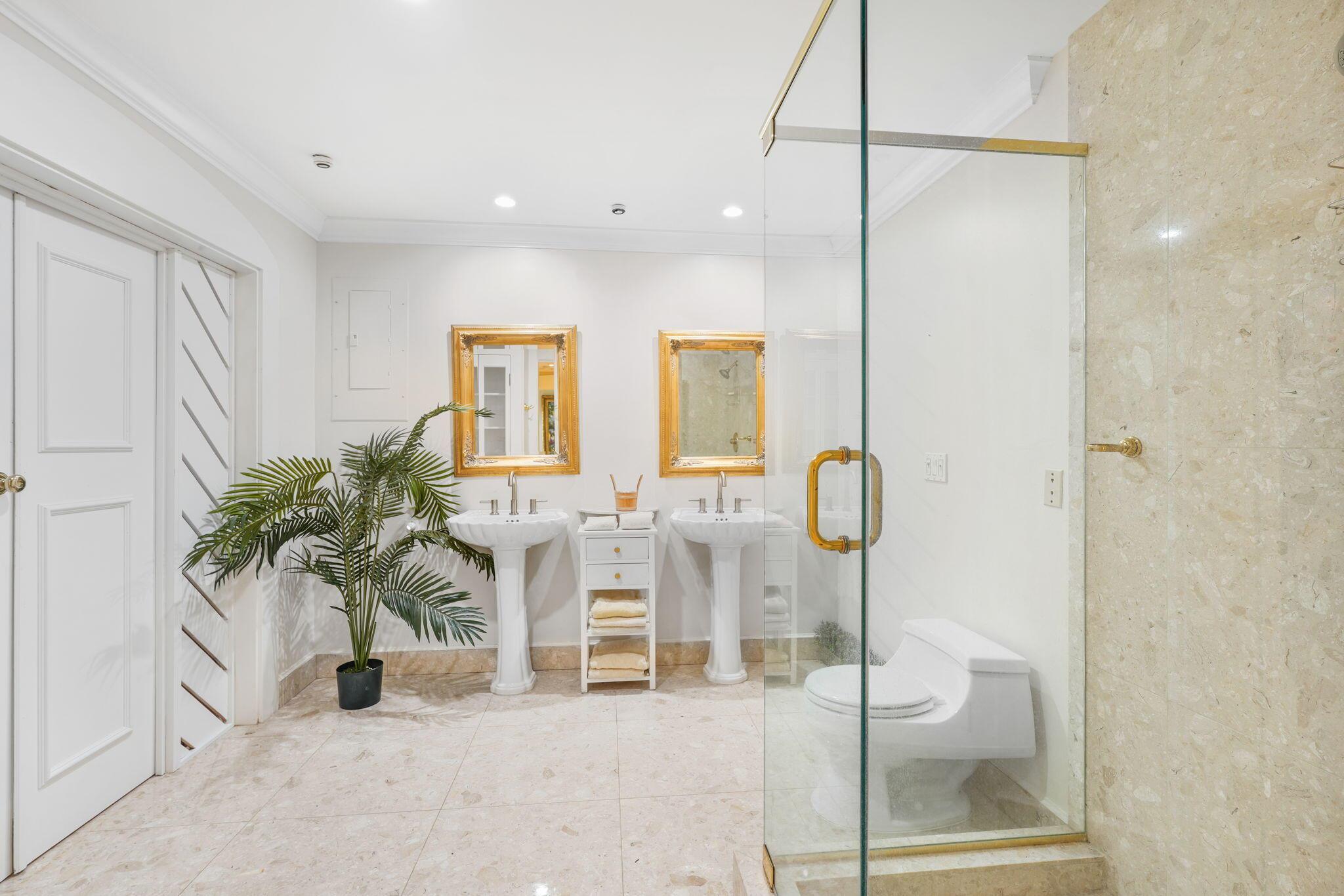 714 S Atlantic Drive