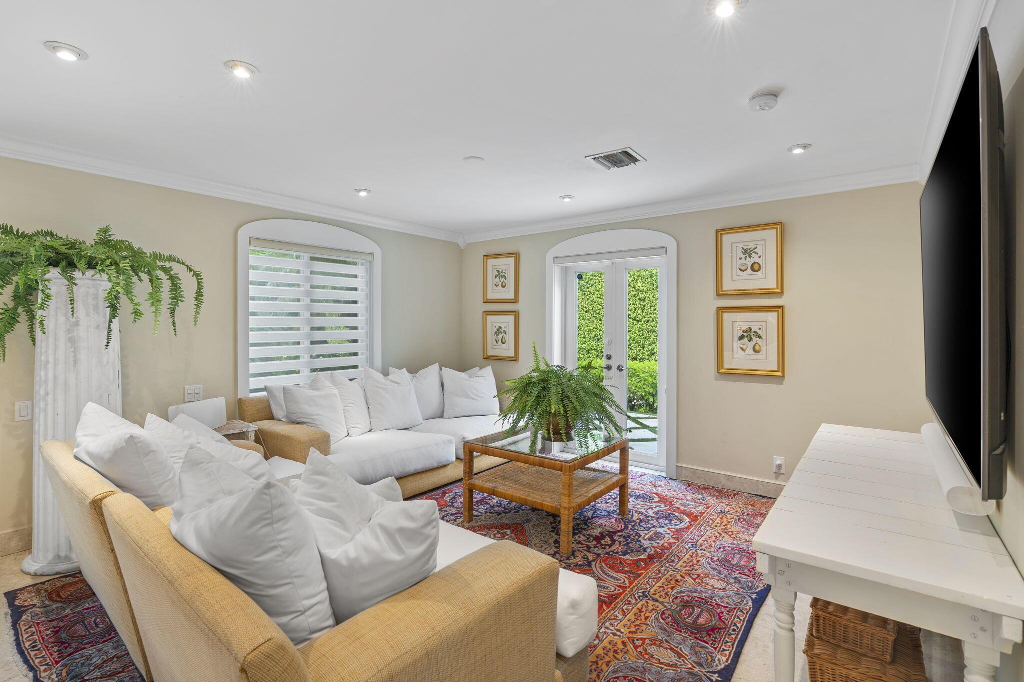 714 S Atlantic Drive