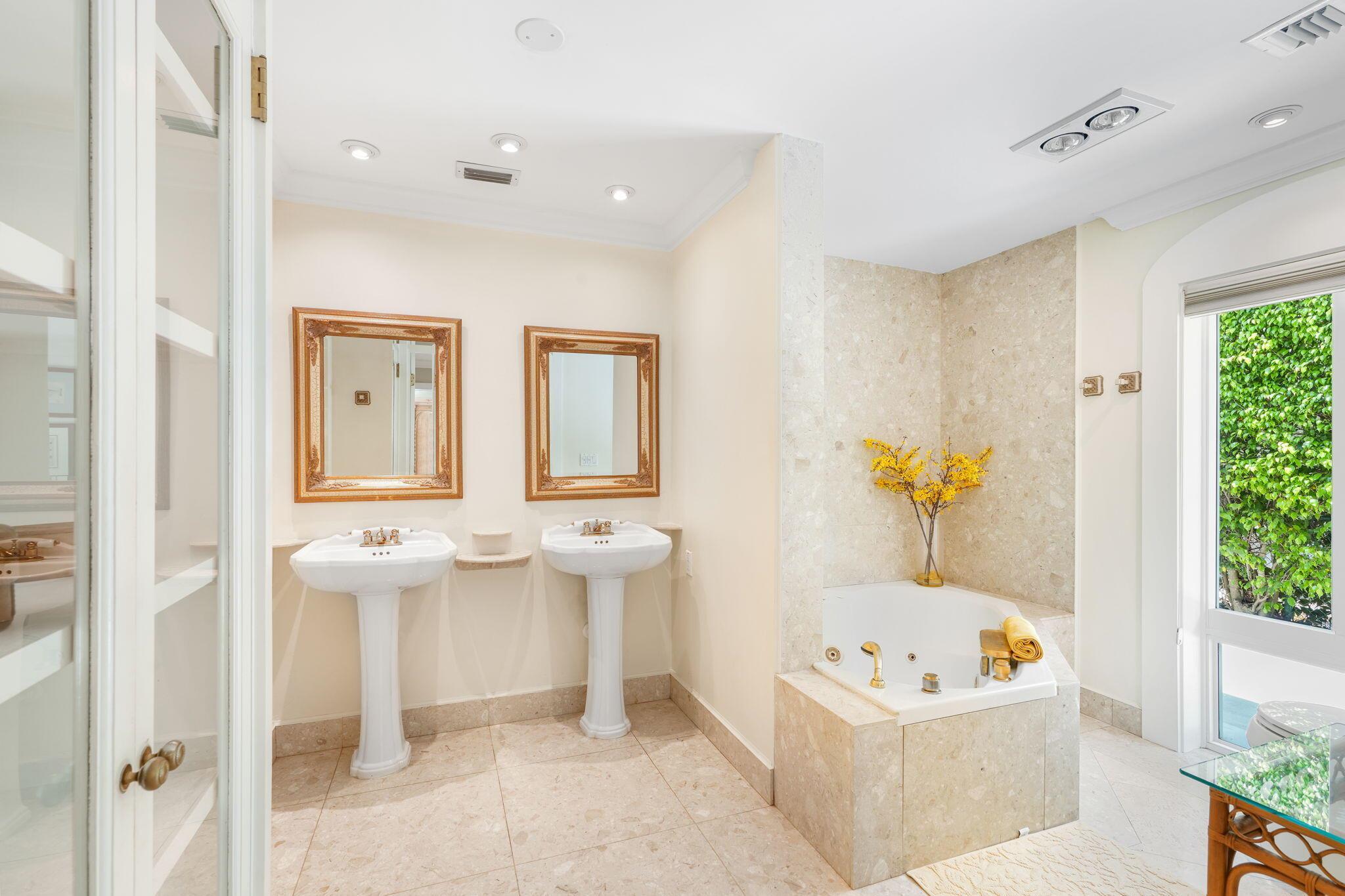 714 S Atlantic Drive