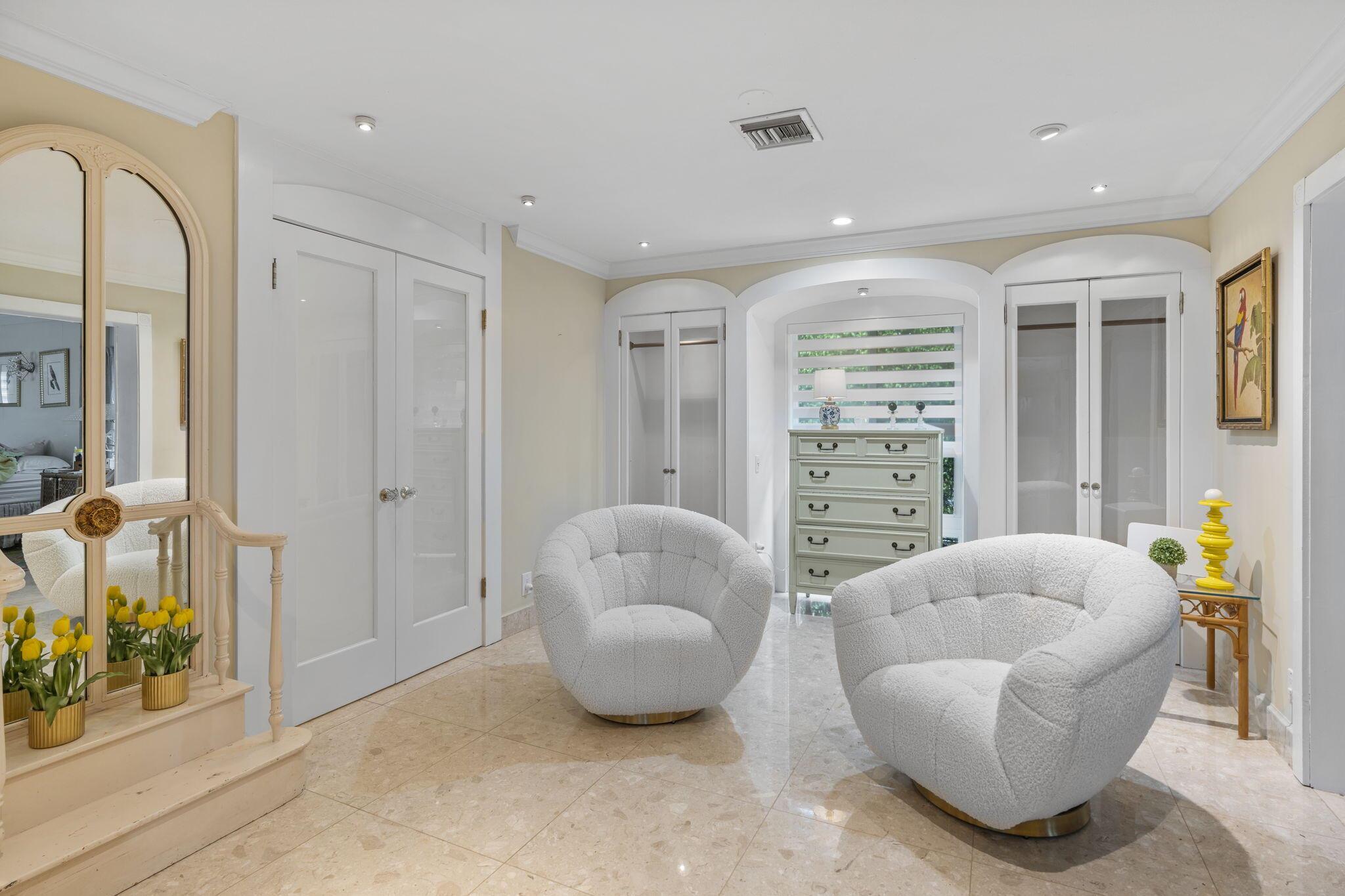 714 S Atlantic Drive