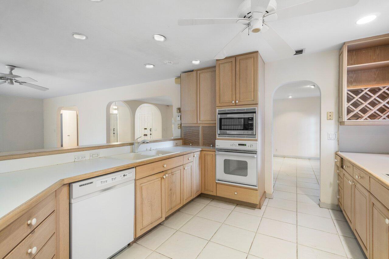 1060 Spanish River Road