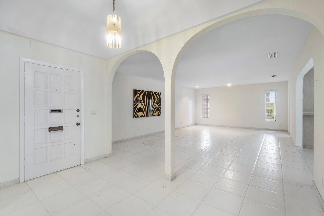 1060 Spanish River Road