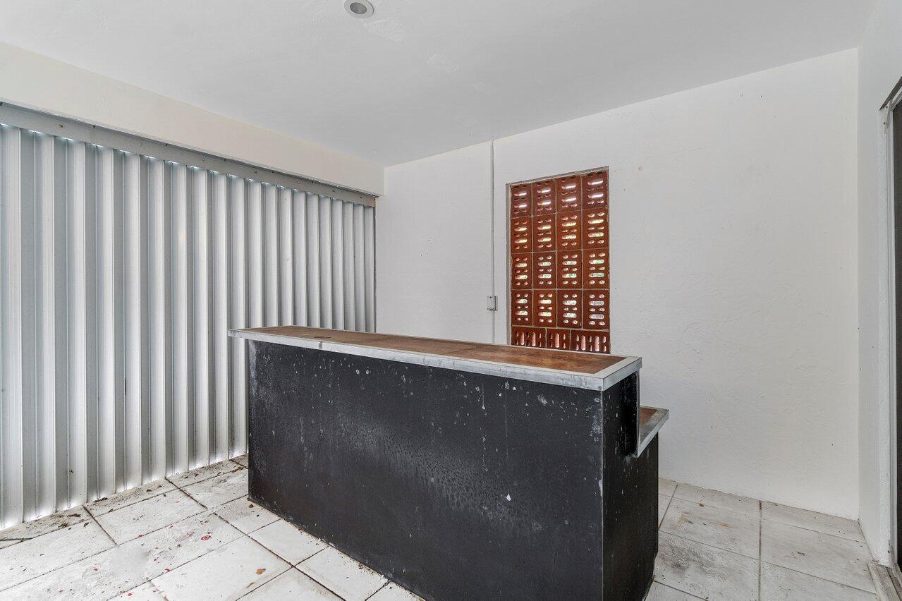 1060 Spanish River Road