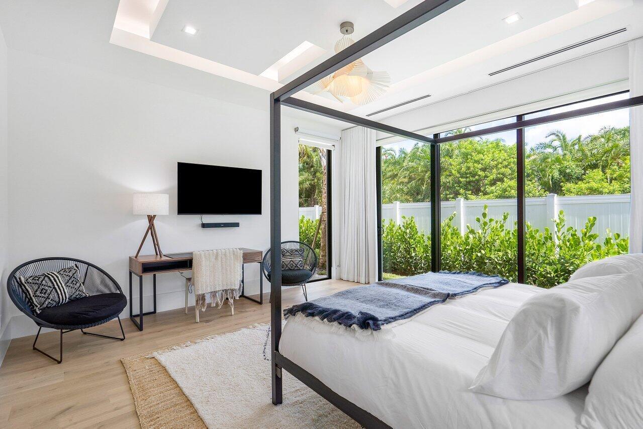 130 Pineapple Road